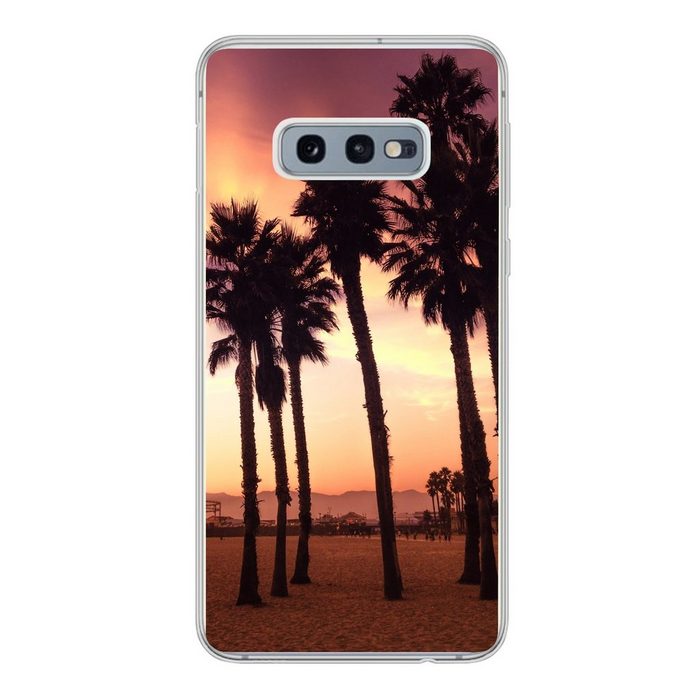 MuchoWow Handyhülle Sonnenuntergang am Strand von Santa Monica Phone Case Handyhülle Samsung Galaxy S10e Silikon Schutzhülle