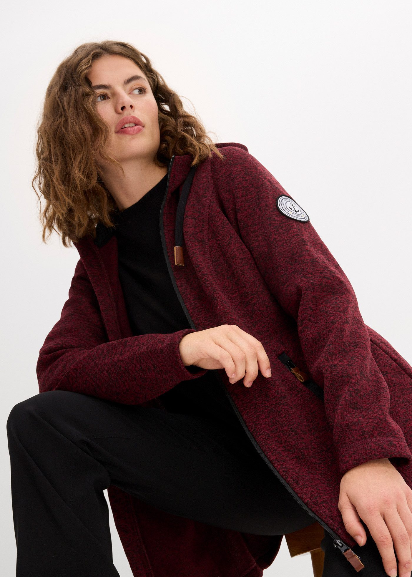 bonprix Strickfleecejacke (1-St) bequeme Passform, mit Kapuze, mit verschließbaren Taschen