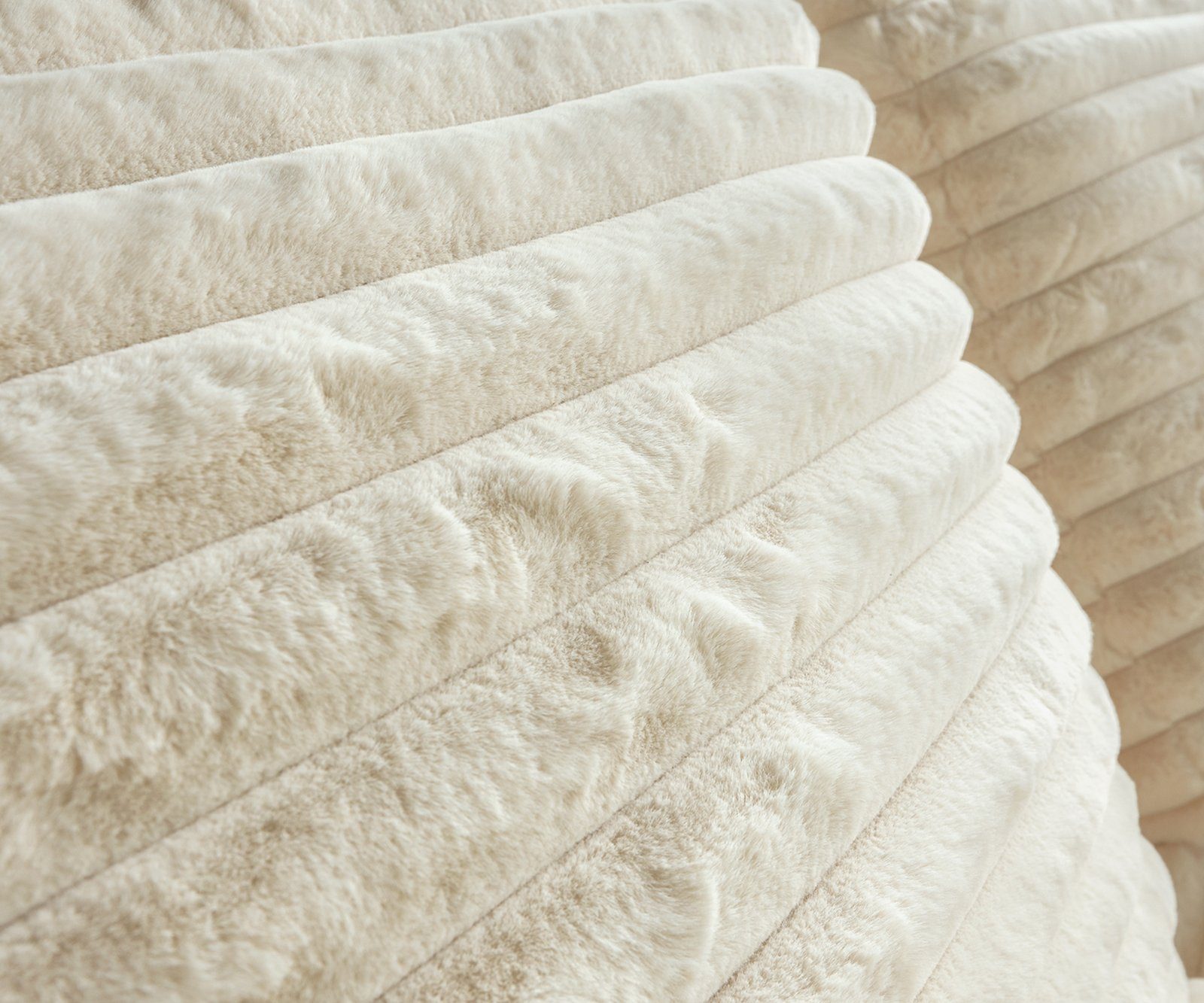 DELIFE Bettgestell Dream-Well, Plüsch-Cord Beige 180x200 günstig online kaufen