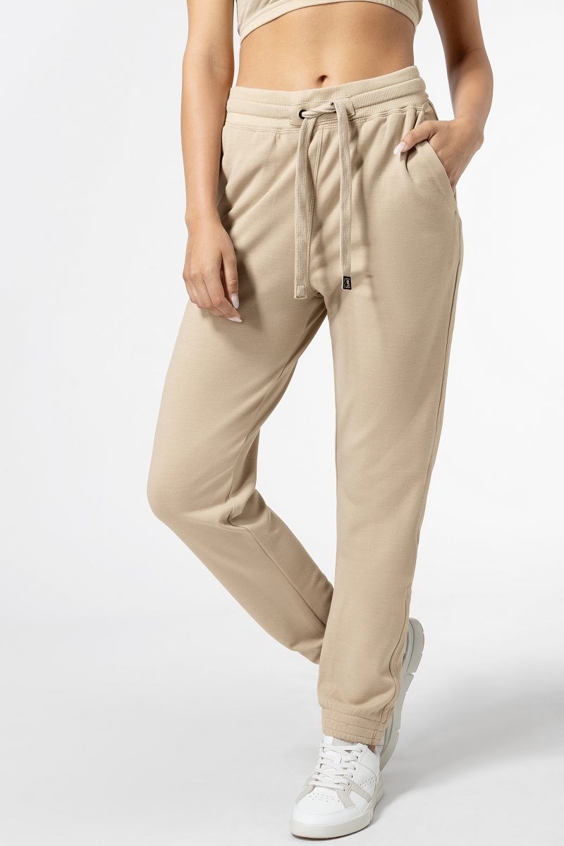 SUPER.NATURAL Funktionshose Merino Hose W SOLUTION SWEATPANT funktioneller  Merino-Materialmix