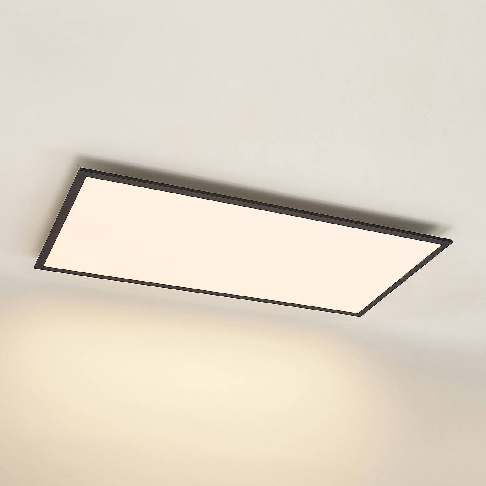 Lindby LED Deckenleuchte Nelios, dimmbar, Farbwechsel tageslicht, Kunststoff, fest LED-Leuchtmittel / Aluminium, Schwarz, verbaut, flammig, 1 warmweiß Modern, weiß, inkl