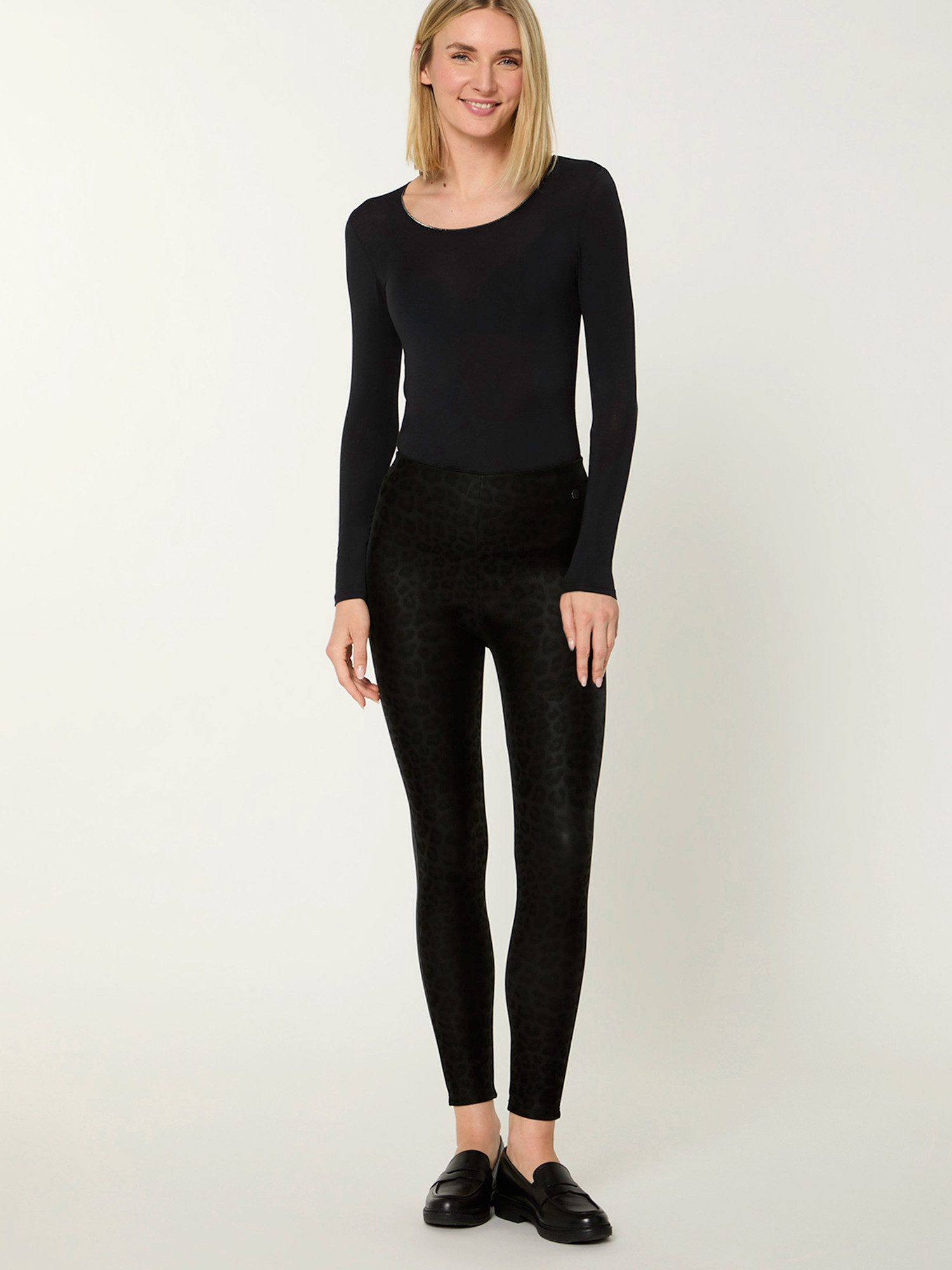 Nur Die Leggings NUR DIE x KILIAN KERNER Damen Vegane Lederoptik-Leggings i günstig online kaufen