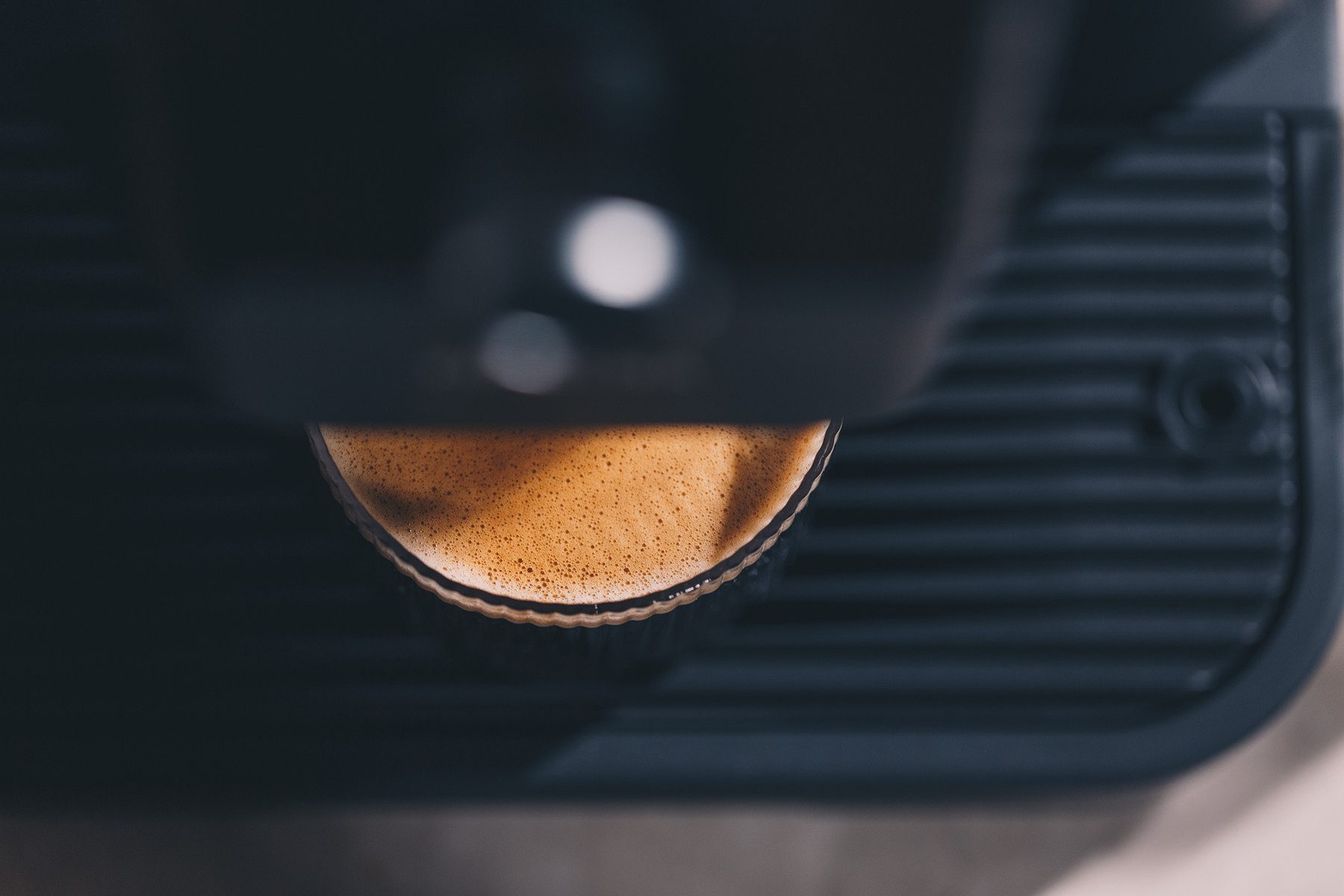Nivona Kaffeevollautomat, 2-Tassen-Funktion, herausnehmbare Brühgruppe, einfache Bedienung