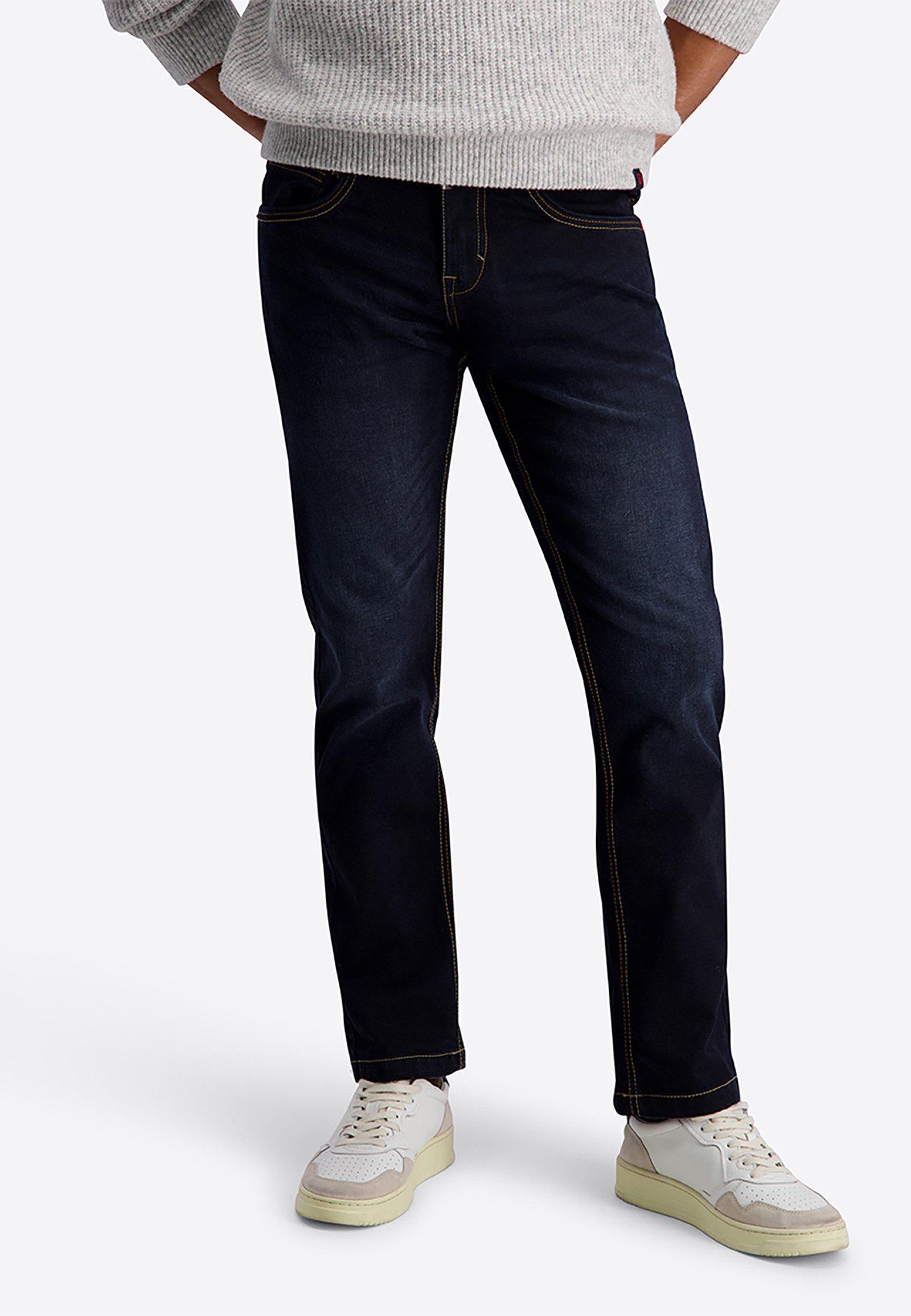 TIMEZONE Regular-fit-Jeans Used-Waschung Ziernähte Gesäßtaschen für Herren (1-tlg) Regular Fit, Gerades Bein, Metallknopf, 5-Pocket-Design