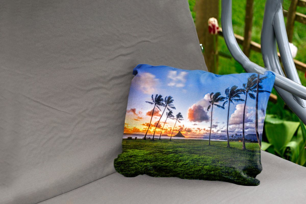 MuchoWow Dekokissen Sonnenuntergang über Hawaii, Palmen Kissenhülle auf von einer Reihe Dekokissenbezug, Outdoor-Dekorationskissen, Polyester