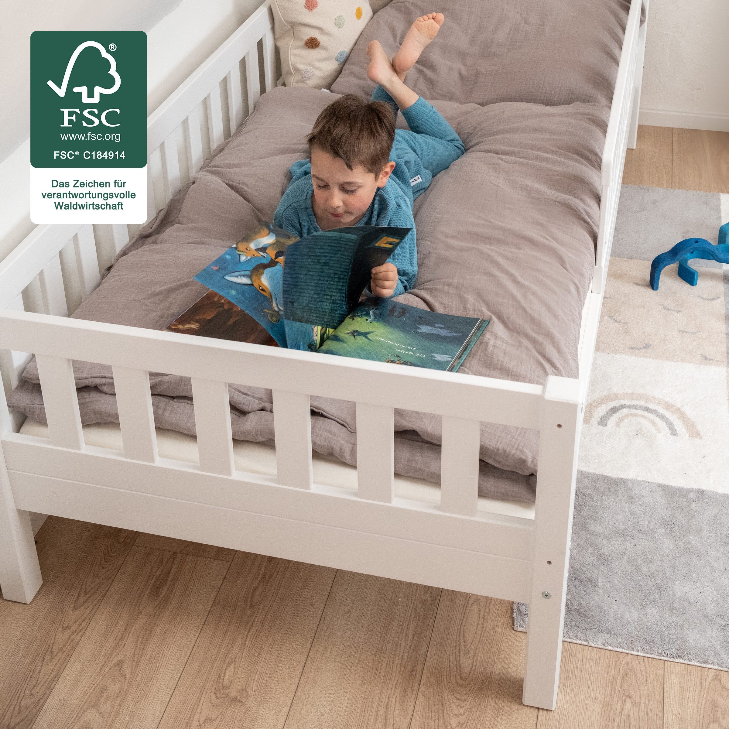 Ehrenkind Kinderbett Lille aus massivem Kieferholz mit Rausfallschutz, 90x2 günstig online kaufen