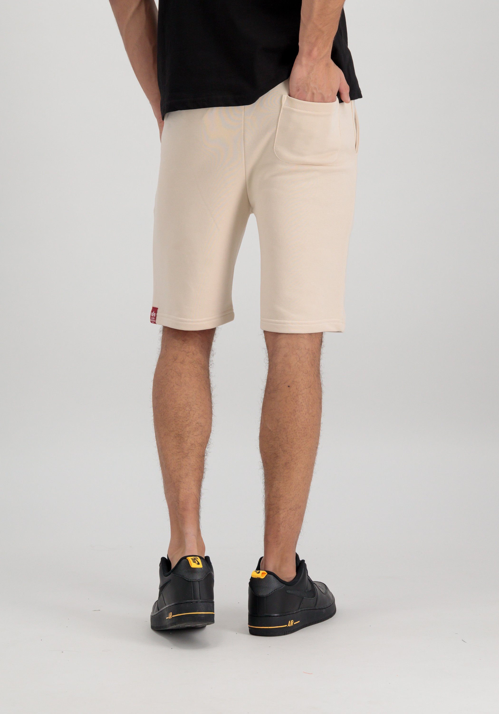 Alpha Industries white - SL Industries Men Basic Shorts Alpha Sweatshorts Short stream jet