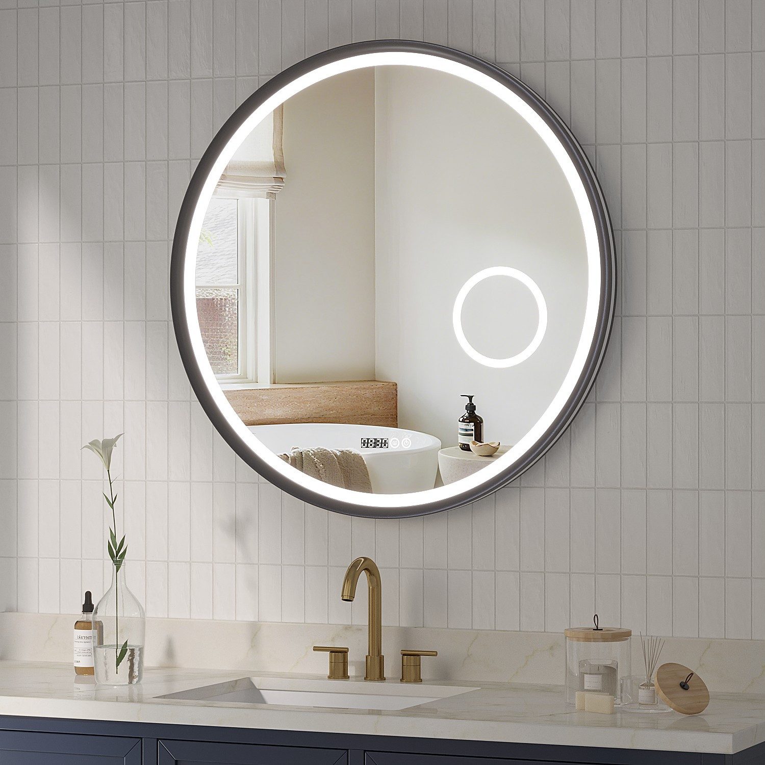 AQUALAVOS LED-Lichtspiegel Runder LED Badspiegel mit Beleuchtung Digitaluhr 3-fache Vergrößerung, Kaltweiß 6400K & Warmweiß 3000K Dimmbar 80cm Schrägdesign Antibeschlag