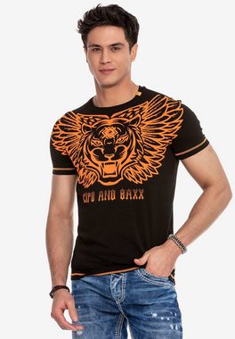 Cipo & Baxx T-Shirt mit trendigem Frontprint