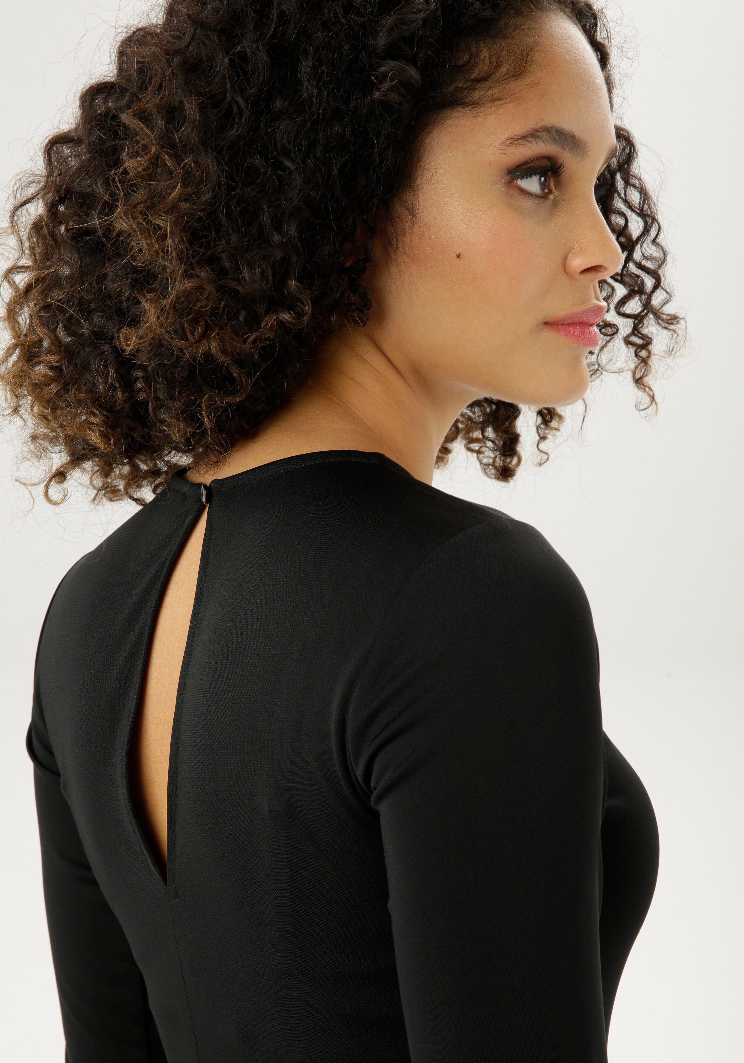 Aniston CASUAL Maxikleid Rockteil mit Volant aus Plissee