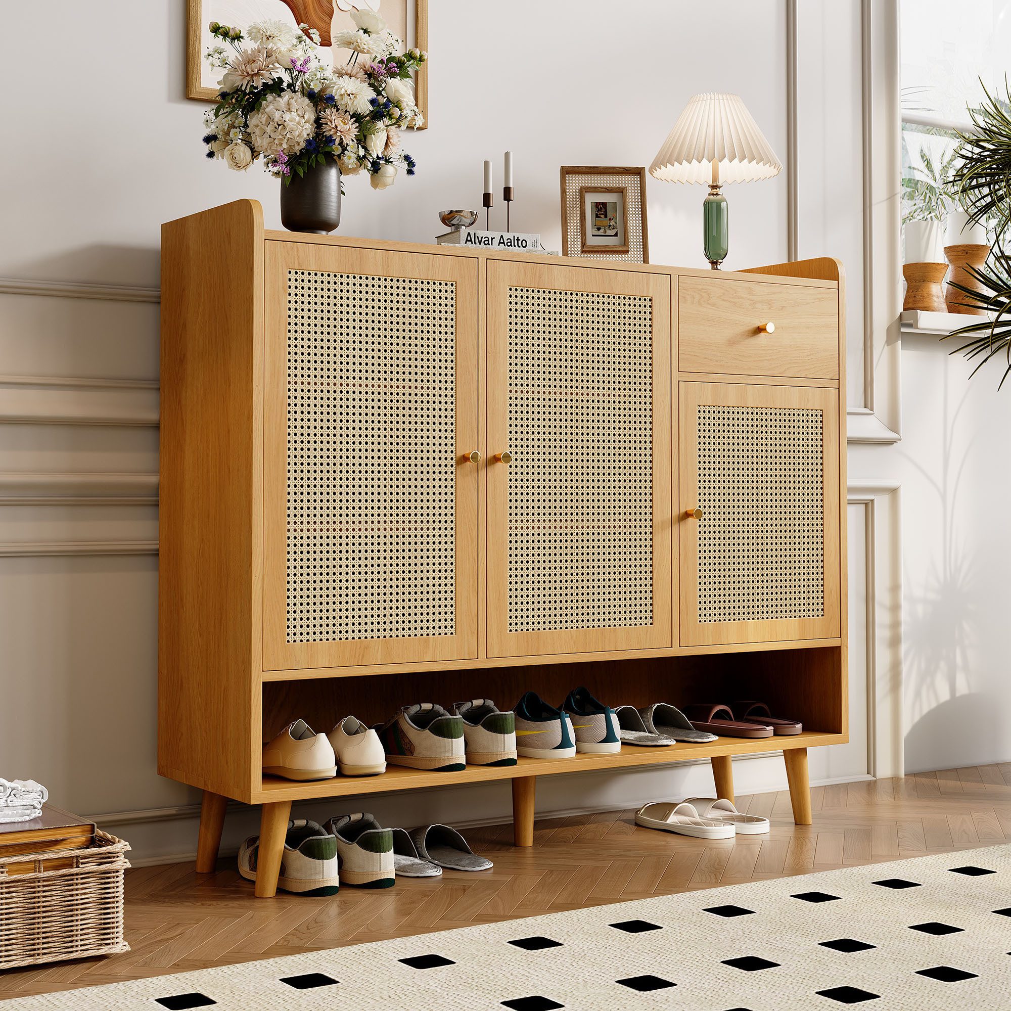Flieks Schuhschrank 3 Rattan-Türen und Schubladen (Maße: B120/H106/T35 cm, 1-St., mit Metallgriffen und Massivholzbeinen) Schuhkommode Schuhregal mit verstellbaren Einlegeböden Holzschrank