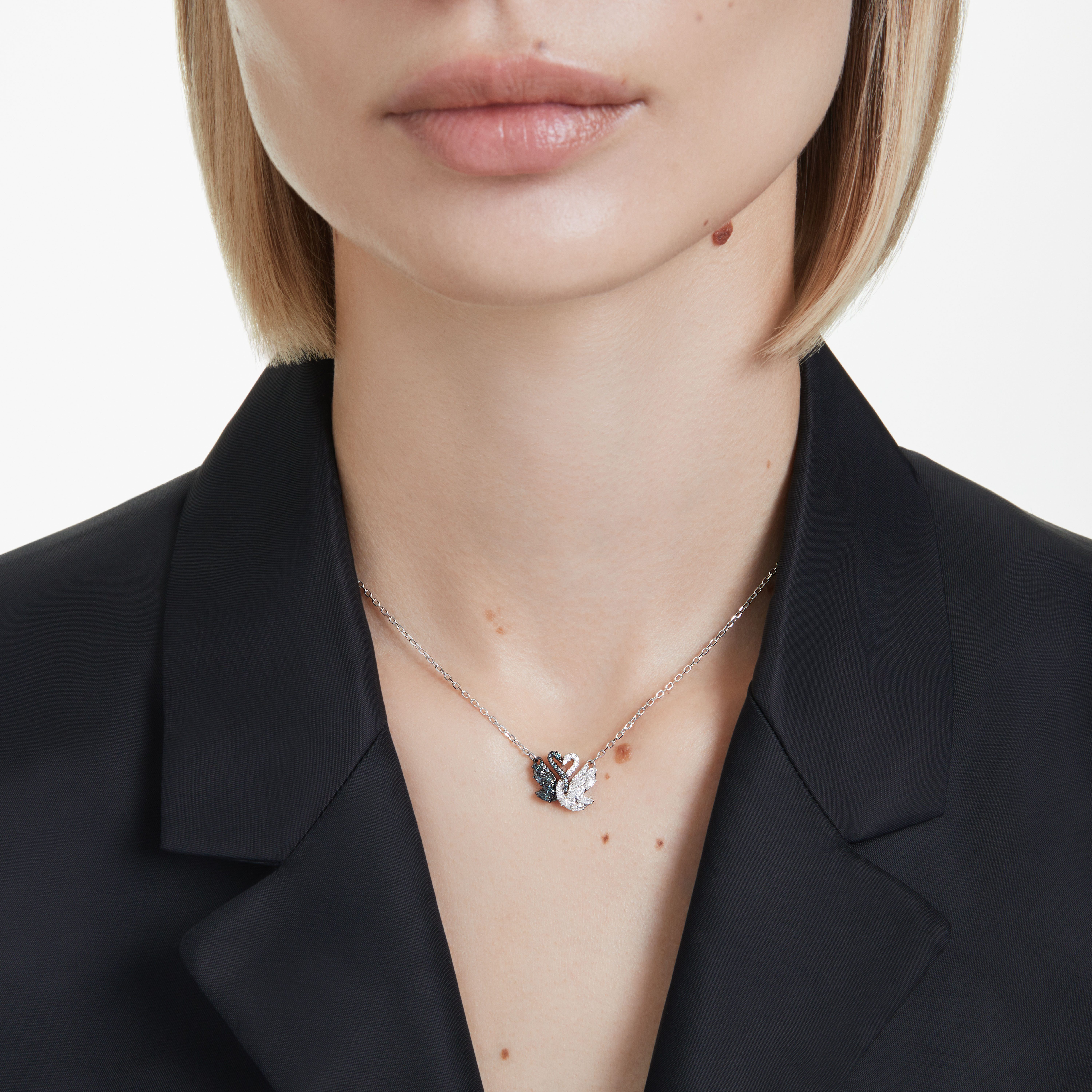 Swarovski Kette mit Anhänger Schmuck Geschenk Swan Anhänger Schwan, mit Swarovski® Zirkonia (synth) – Bild 5 von 5