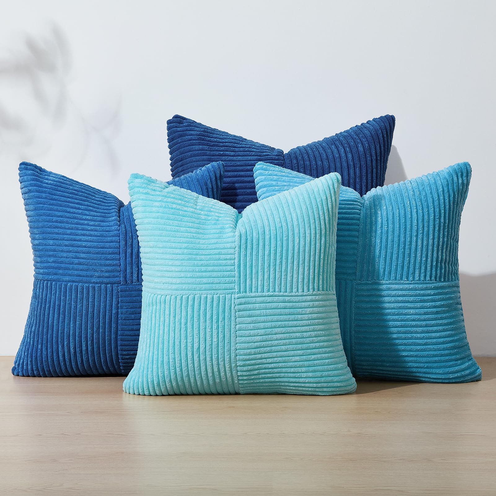 Topfinel Kissenbezug 40x40 4er set Kissenbezüge 50x50 Kordsamt mit Streifen deko Sofa, kissenbezug Hellblau Farbverlauf Schlafzimmer Weich Hautfreundlich