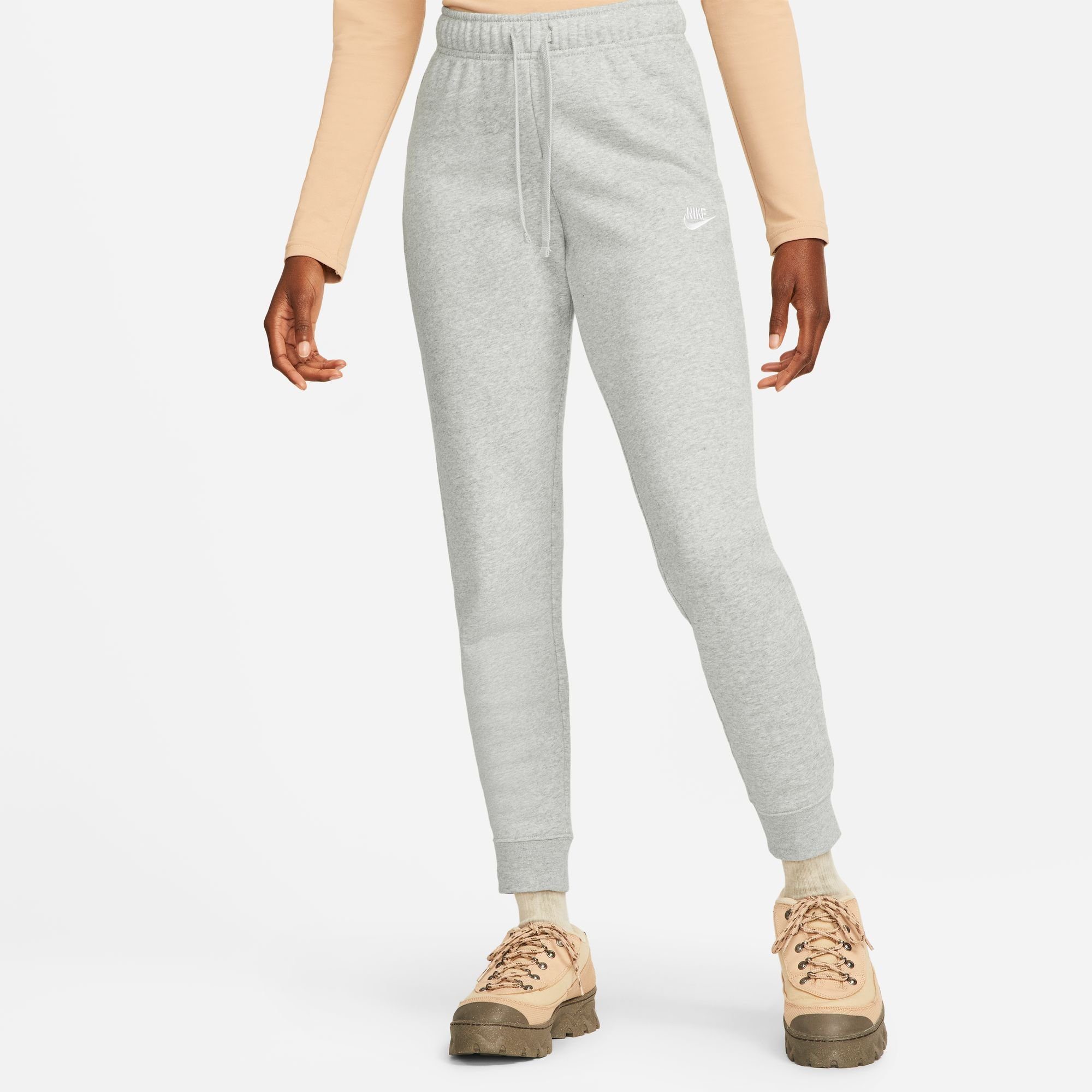 Nike Sportswear Jogginghose Club Fleece Women's Mid-Rise Slim Joggers DK GREY HEATHER/WHITE