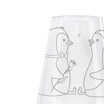 Mr. & Mrs. Panda Weißweinglas Pinguin Pärchen - Transparent - Geschenk, Weißweinglas, Traumpaar, Li, Premium Glas, Exklusives Design