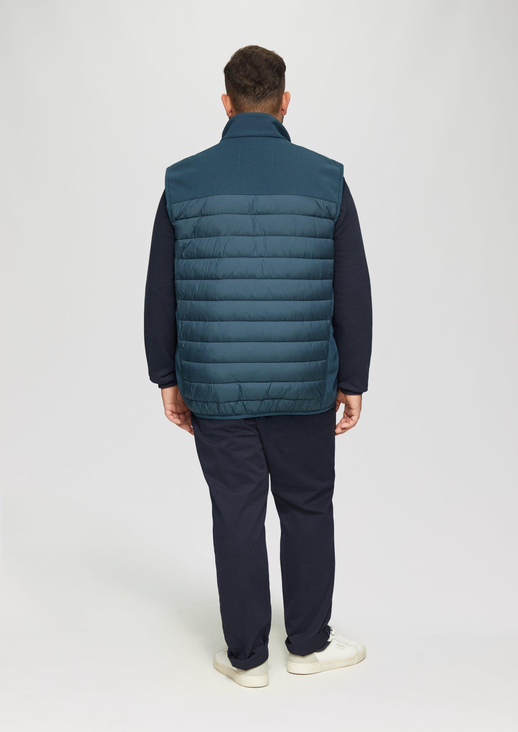 s.Oliver Outdoorjacke Outdoor-Weste Pufferweste aus Softshell mit Kontrast-Details