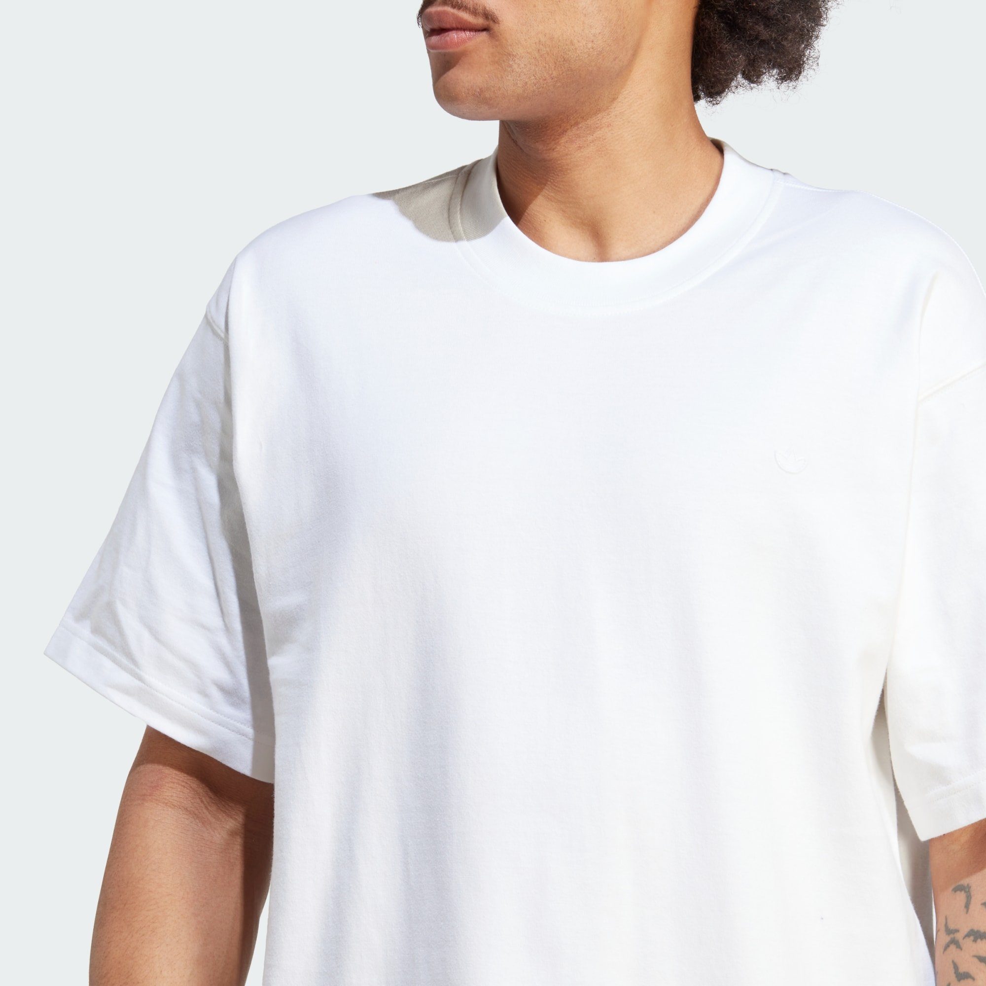 T-SHIRT adidas White CONTEMPO Originals T-Shirt ADICOLOR