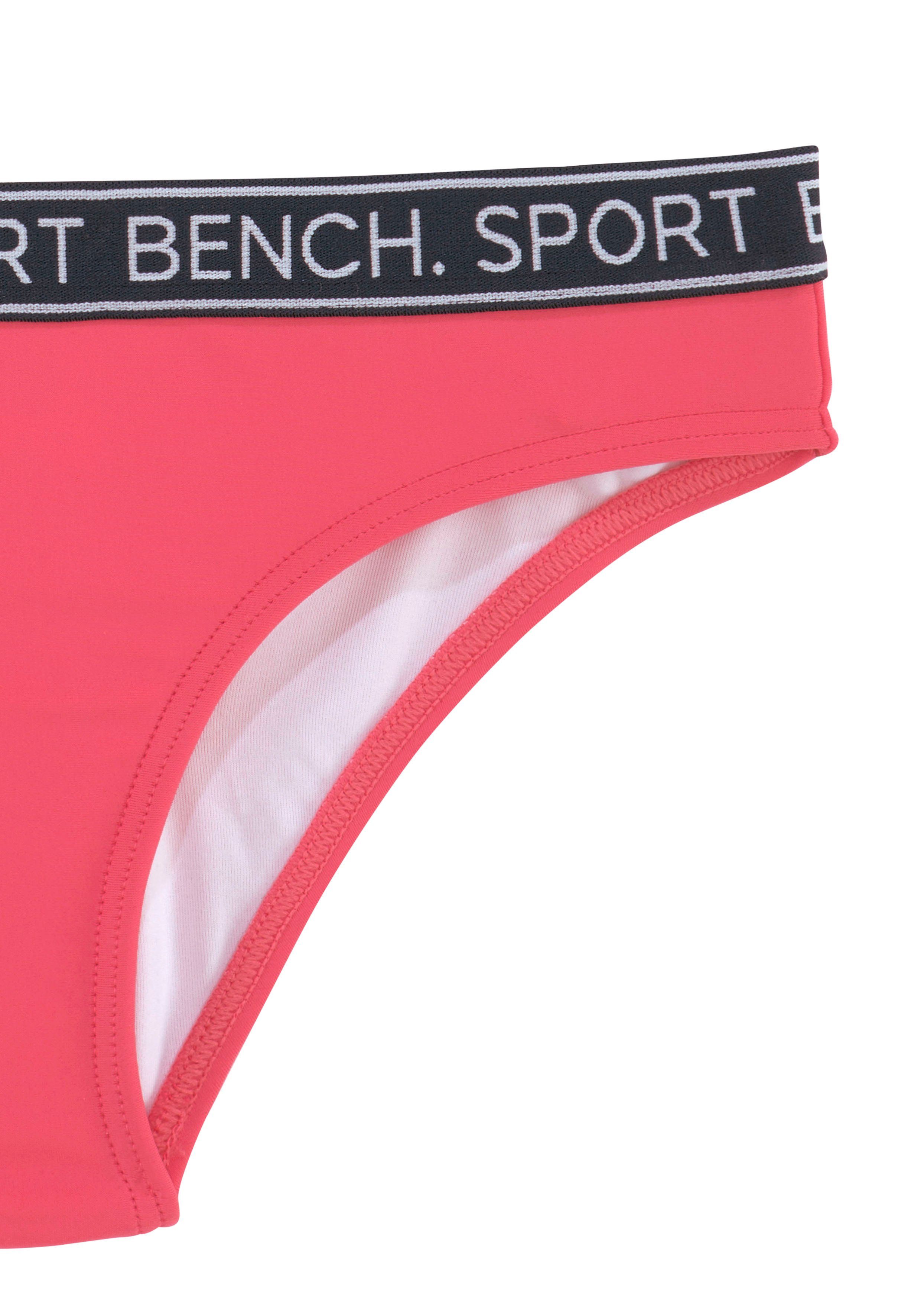 sportlichem Design Bench. pink Yva Triangel-Bikini und Farben Kids in