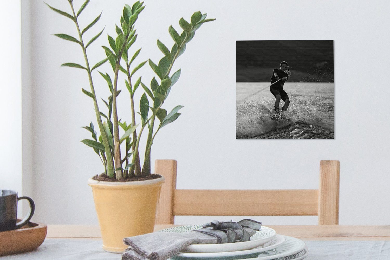 Schlafzimmer Mädchen Wakeboard St), - Ein Bilder dem (1 und fährt San Wohnzimmer Leinwandbild schwarz weiß, für auf OneMillionCanvasses® Juan Leinwand Lake
