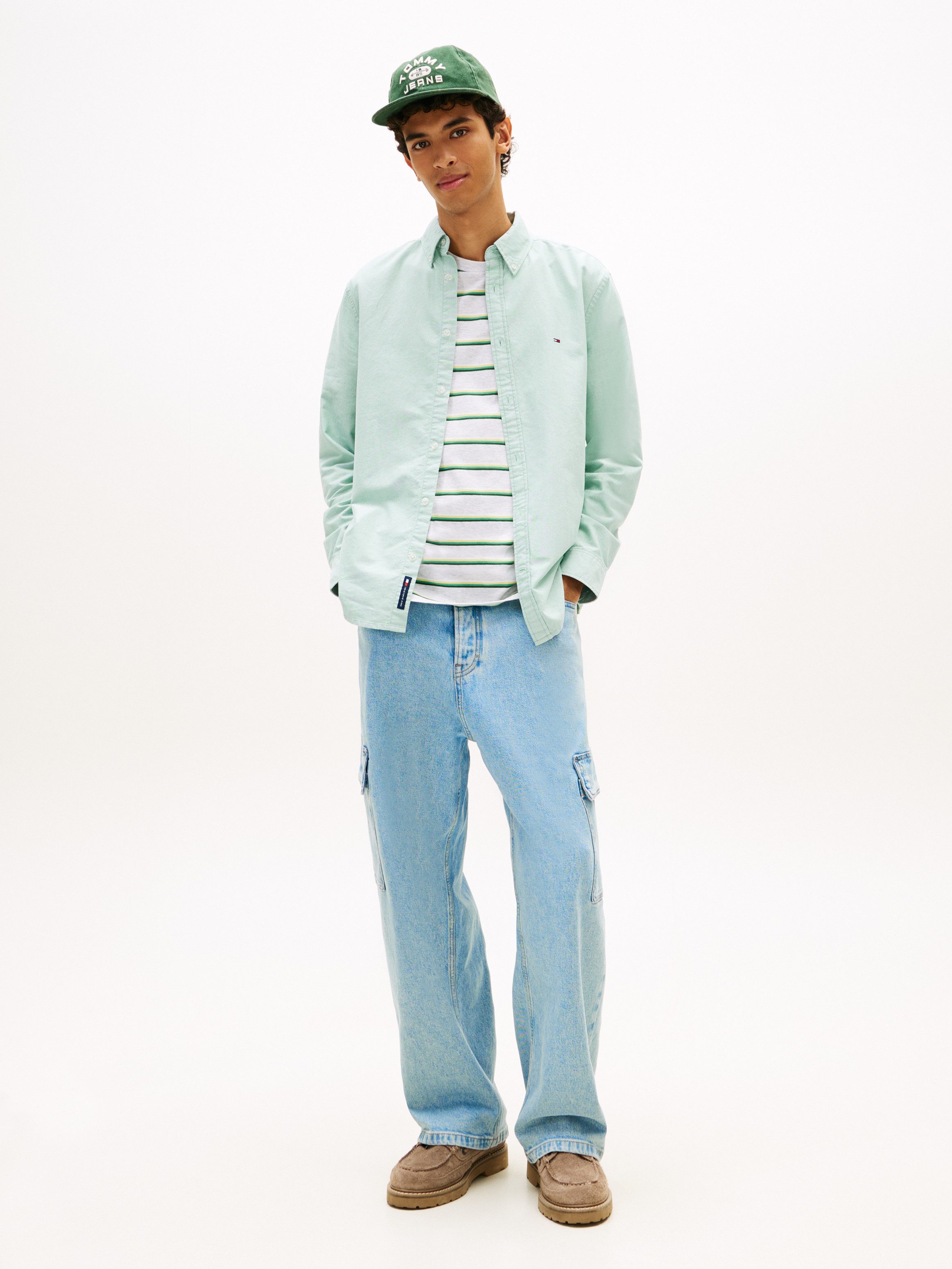 Tommy Jeans Langarmhemd TJM REGULAR OXFORD mit Rundhalsausschnitt, Button-down-Kragen