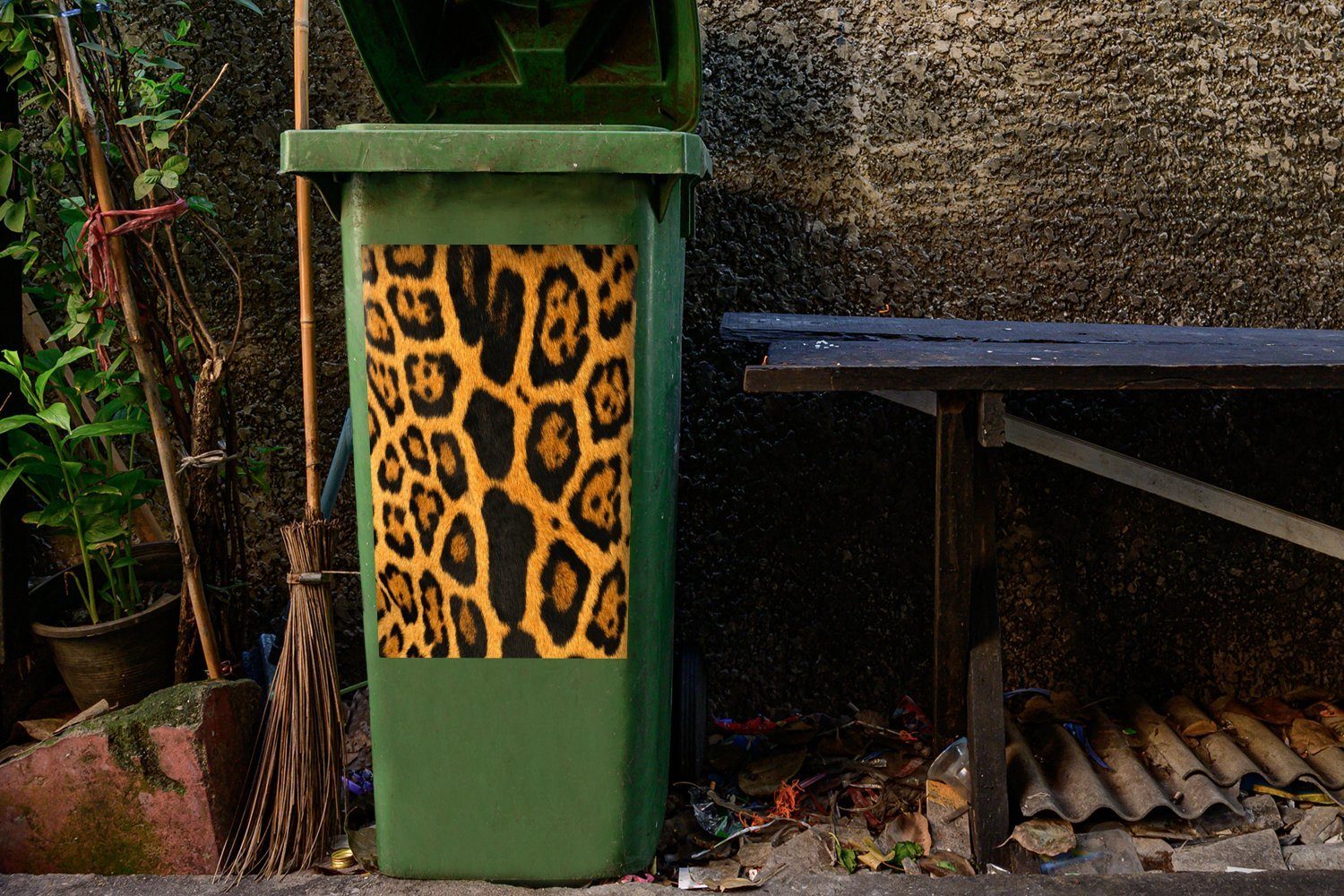 - Mülltonne, Sticker, - (1 Mülleimer-aufkleber, MuchoWow St), Pelz Wandsticker Pantherdruck Abfalbehälter Leopard Container,
