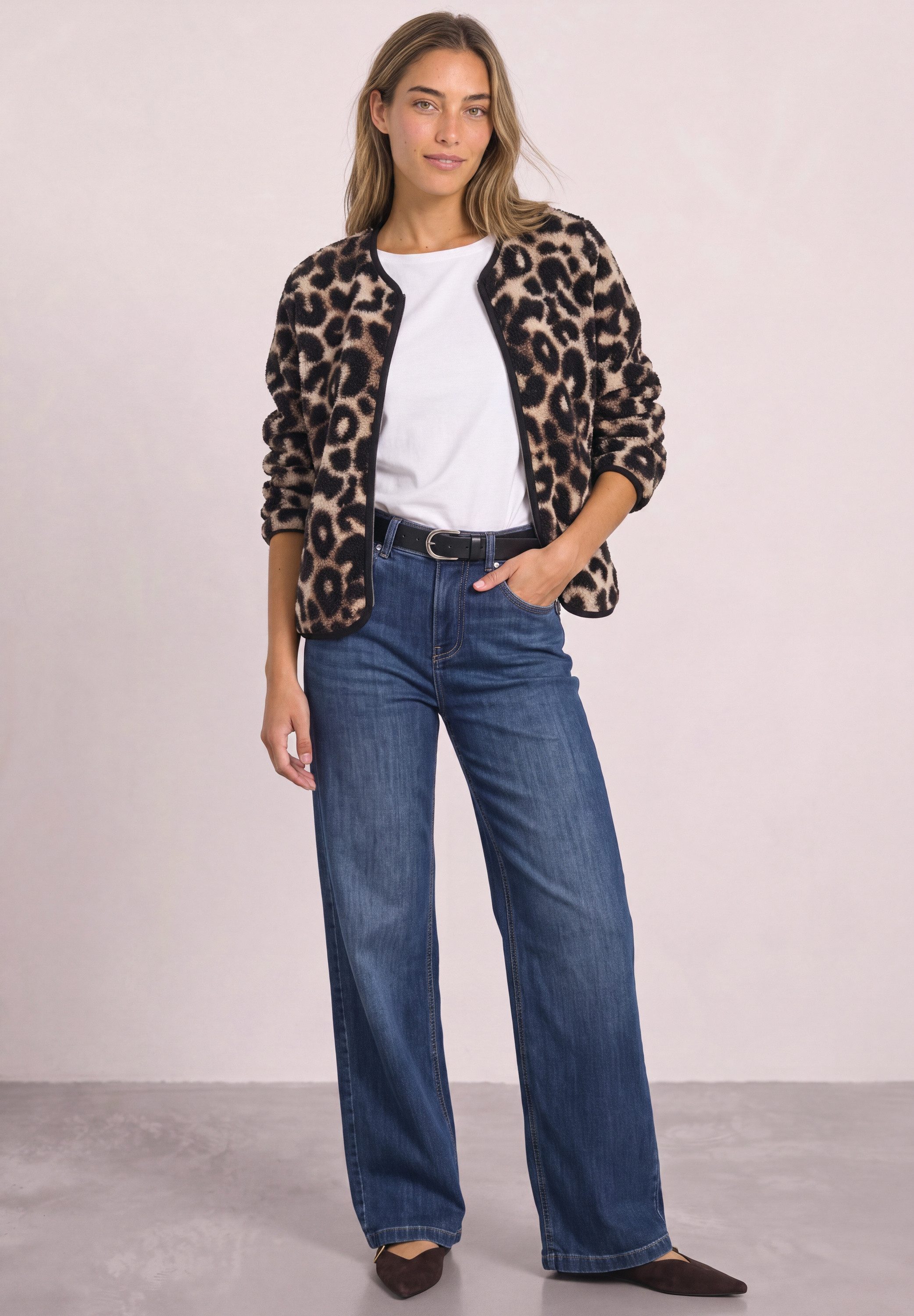 STREET ONE Fellimitatjacke mit allover Print – Bild 3 von 5