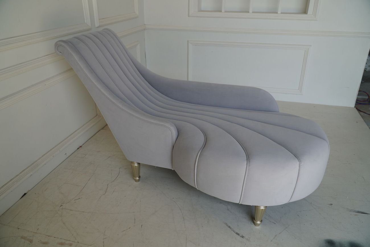 JVmoebel Chaiselongue Grauer Chaiselounge Antik Stil Sofa Liege Couch Modern Neu, Made in Europe
