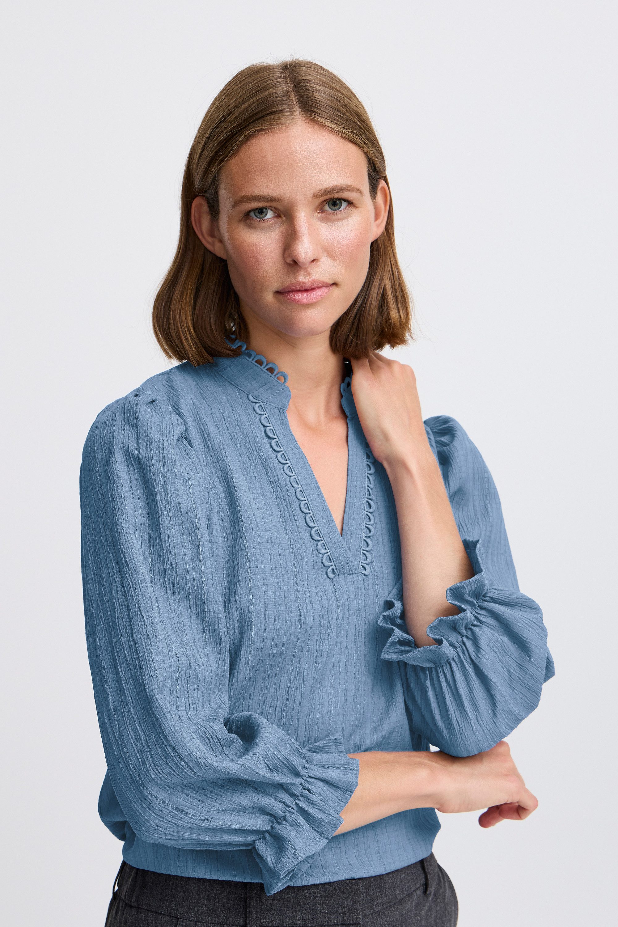 b.young Kurzarmbluse BYJULIANA SS BLOUSE - LIGHT WOVEN