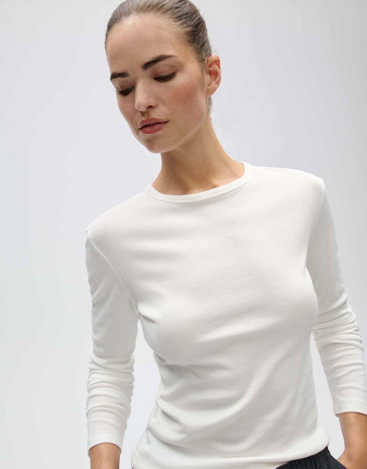 OPUS Longsleeve Sherrie aus weichem Jersey Figurbetonter Schnitt mit elastischem Jerseykomfort – Bild 4 von 5