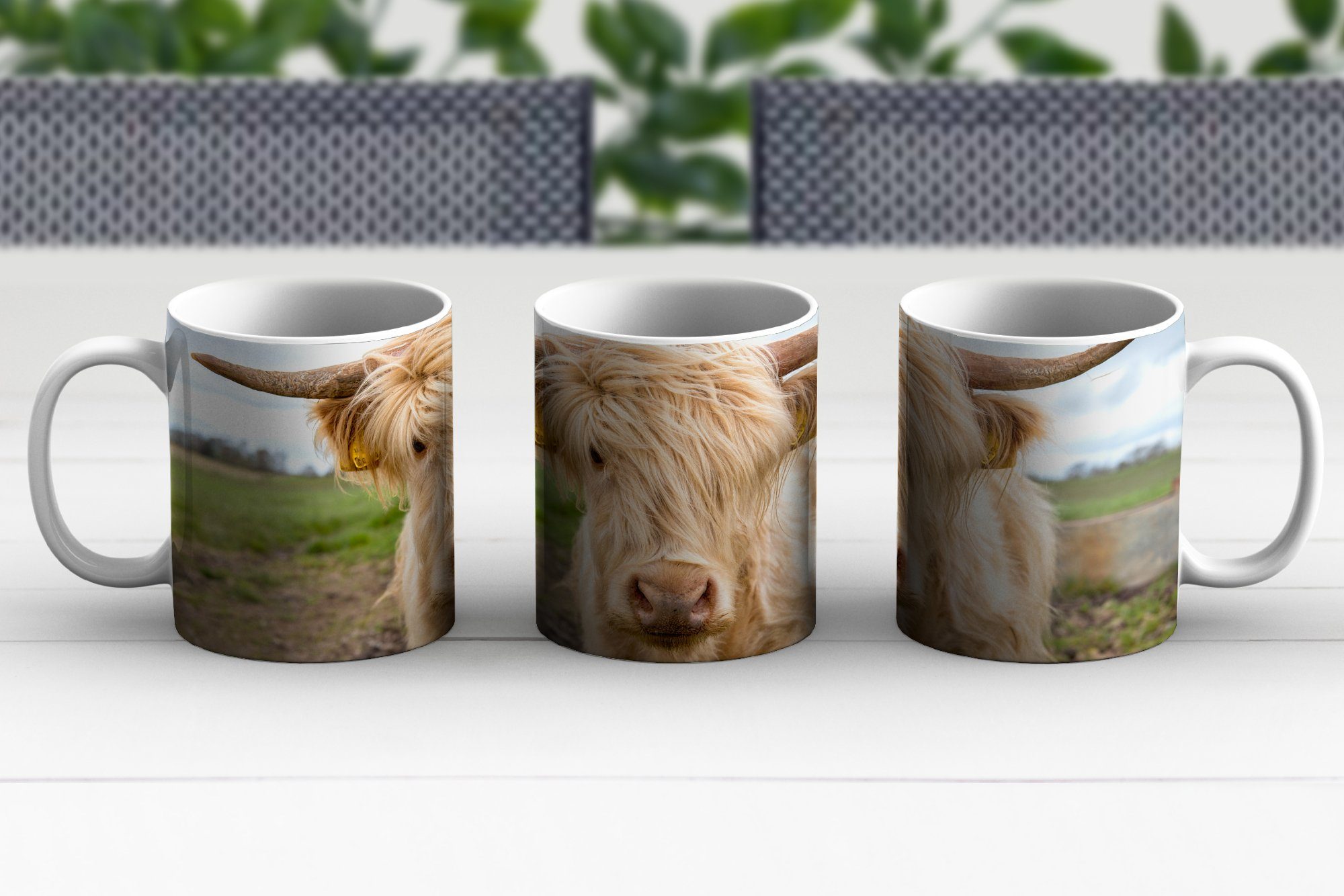 MuchoWow Tasse Schottische Highlander - Teetasse, Becher, Keramik, - Landschaft, Kaffeetassen, Geschenk Licht Teetasse