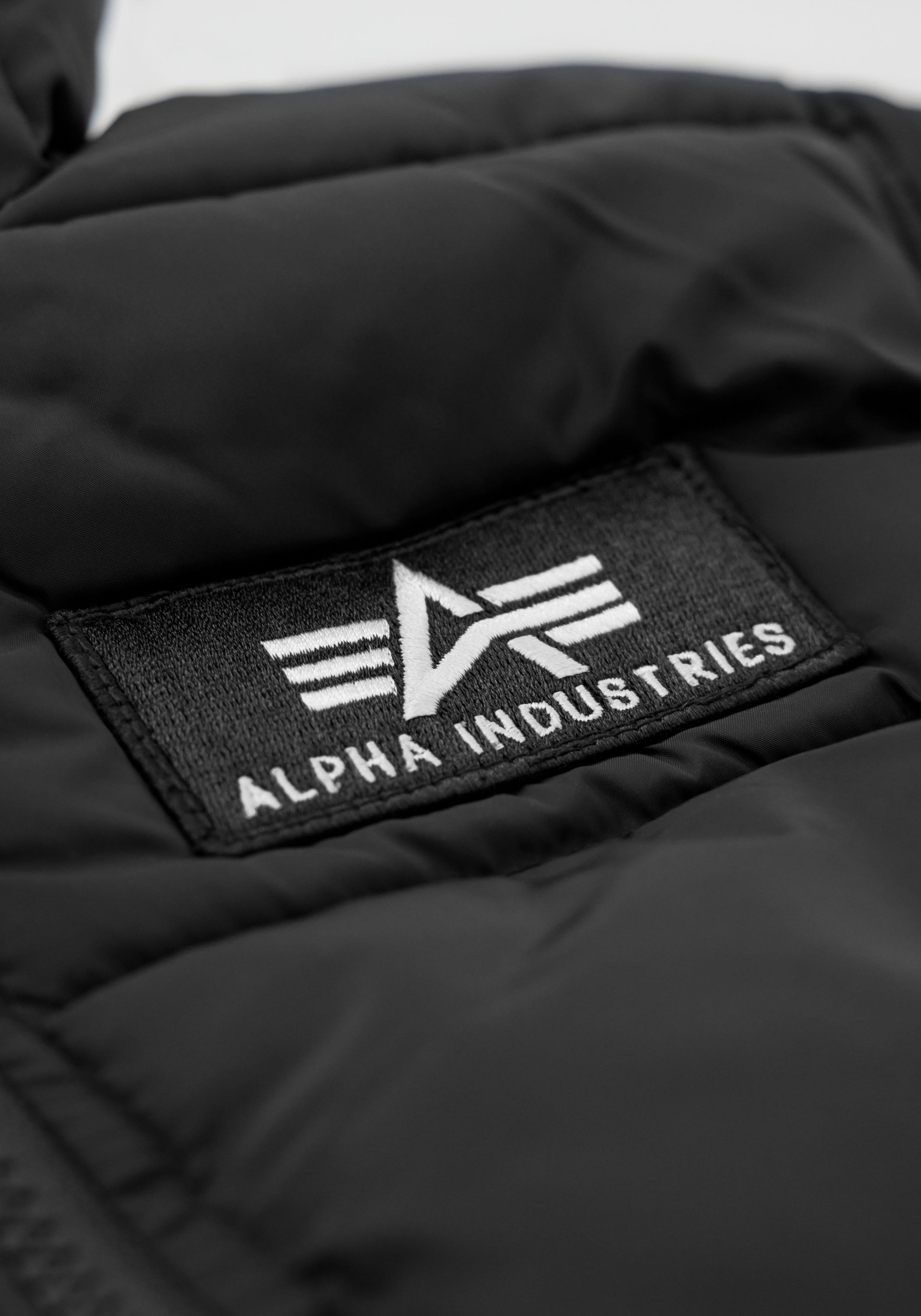 Alpha Industries Kids black & Jackets Winterjacke Industries - Parka Alpha Winter