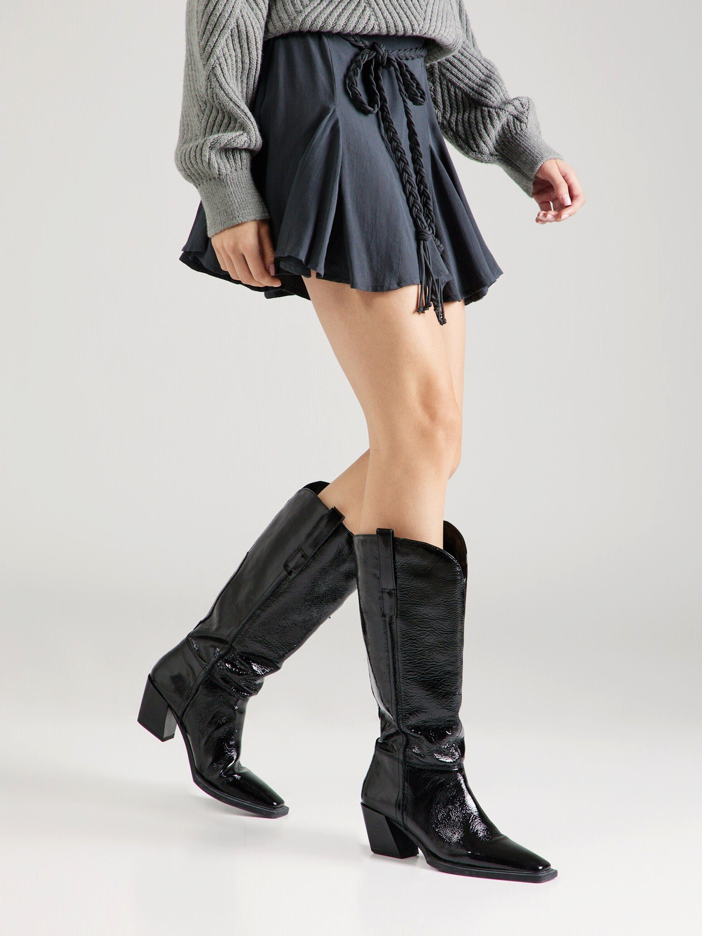 Guido Maria Kretschmer Women Shorts Emma (1-tlg) Falten