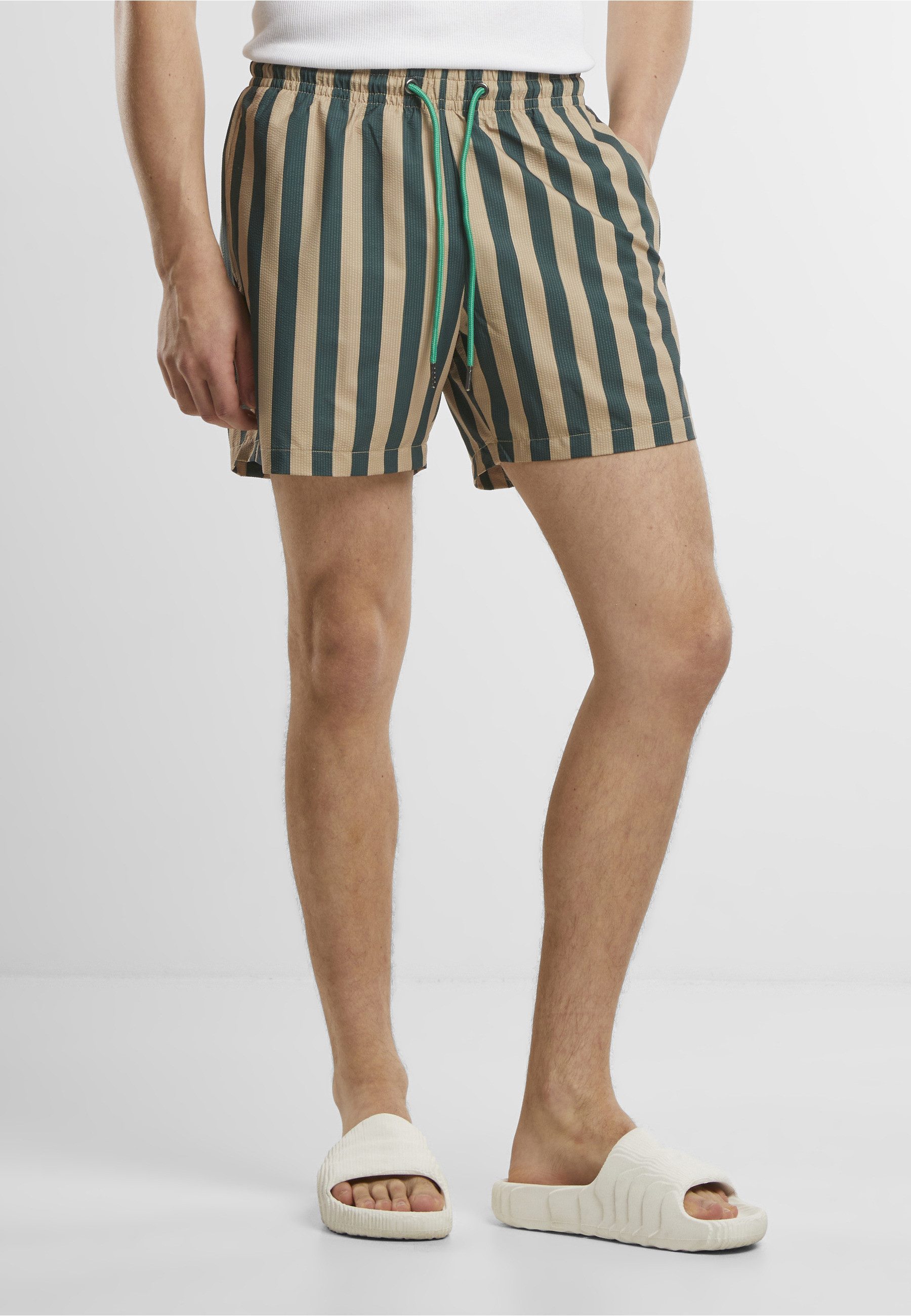 URBAN CLASSICS Badeshorts Urban Classics Striped Seersucker Swim Shorts