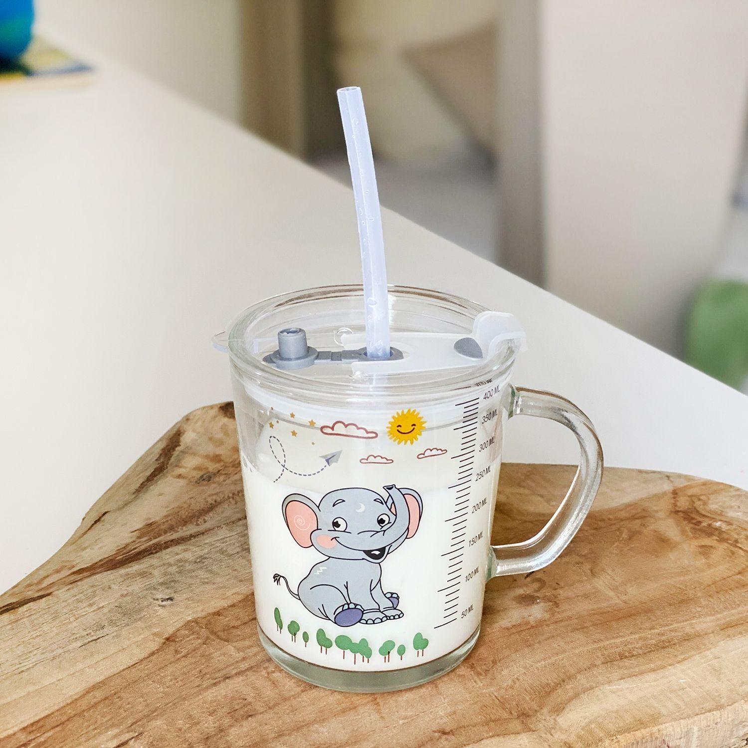 Intirilife Kinderbecher, Glas, transparent Design Strohhalm Trinkbecher Kinder Deckel Elefant mit Design Elefant mit