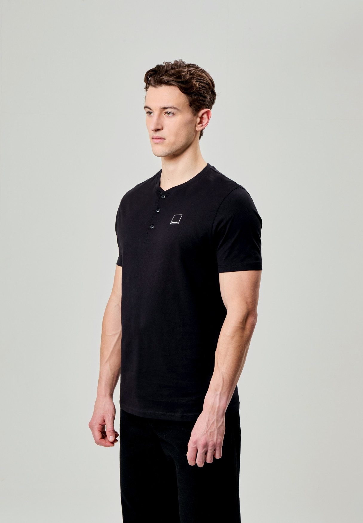 Bench. T-Shirt Bench Shirt Movia