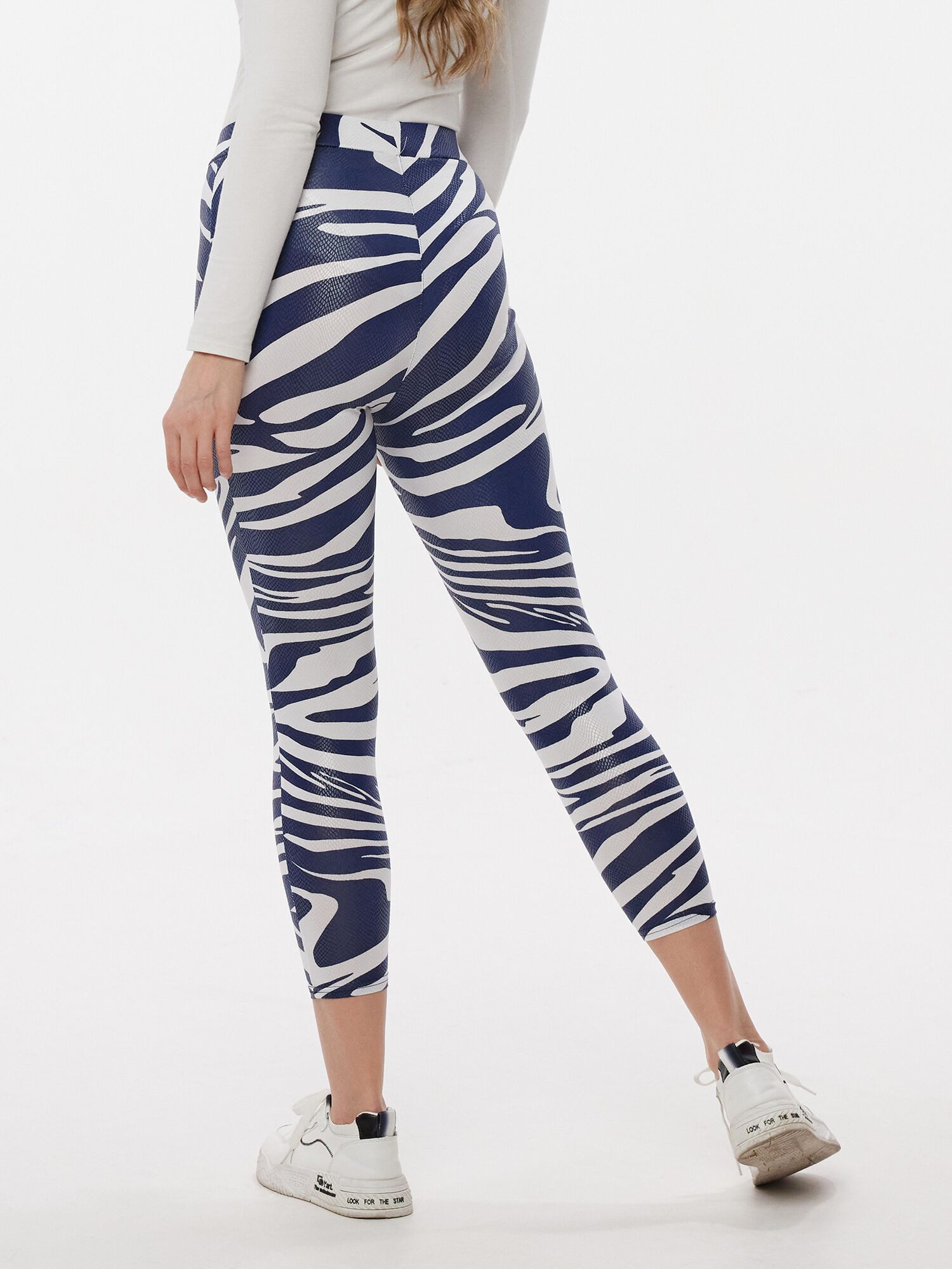 MONACO blue Leggings Stretch-Hose figurbetont mit Animal- Alloverdruck günstig online kaufen