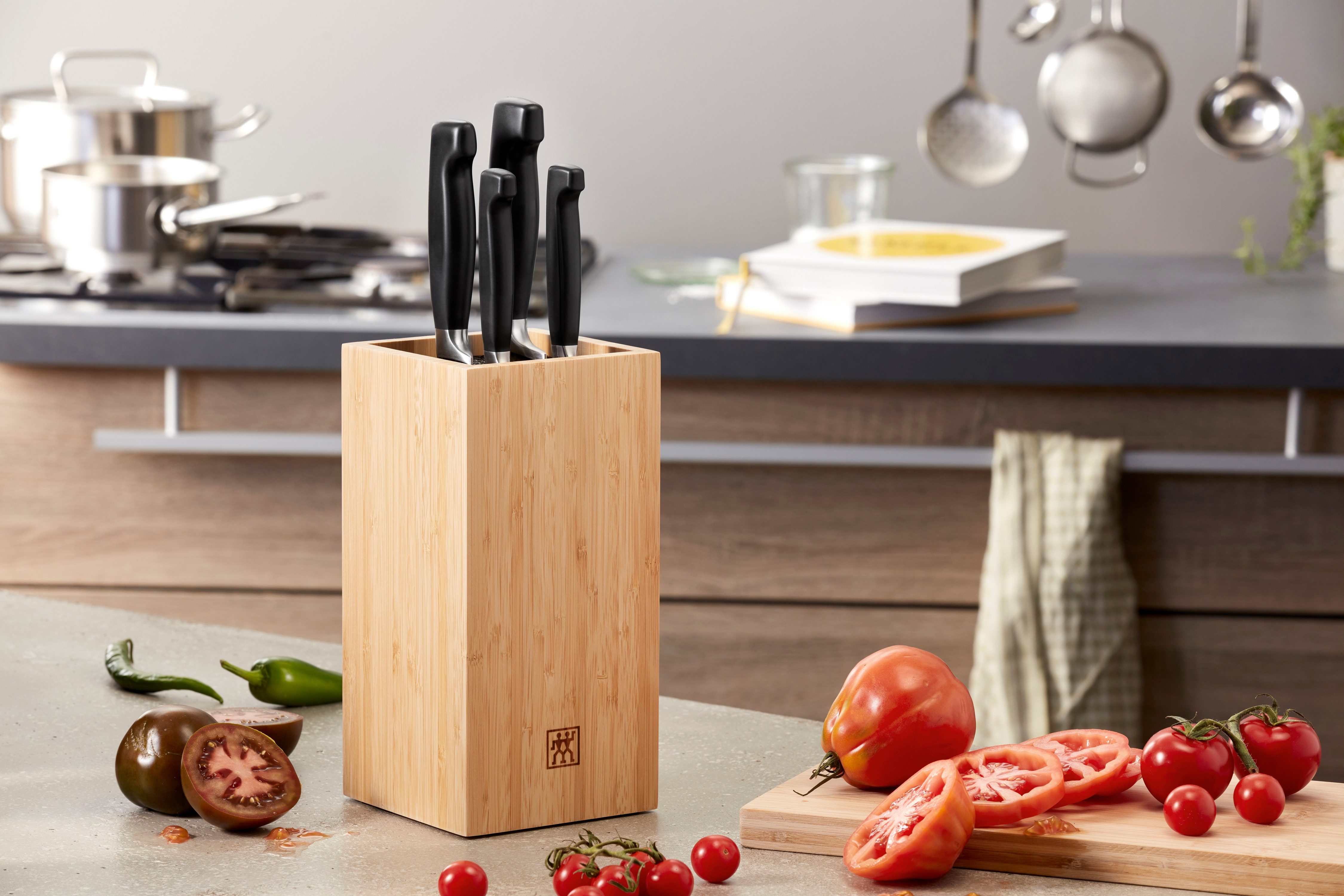 Zwilling Messerblock **** VIER STERNE, inkl. 4 Messer (5tlg), mit flexiblen Kunststoff-Borsten, Bambus