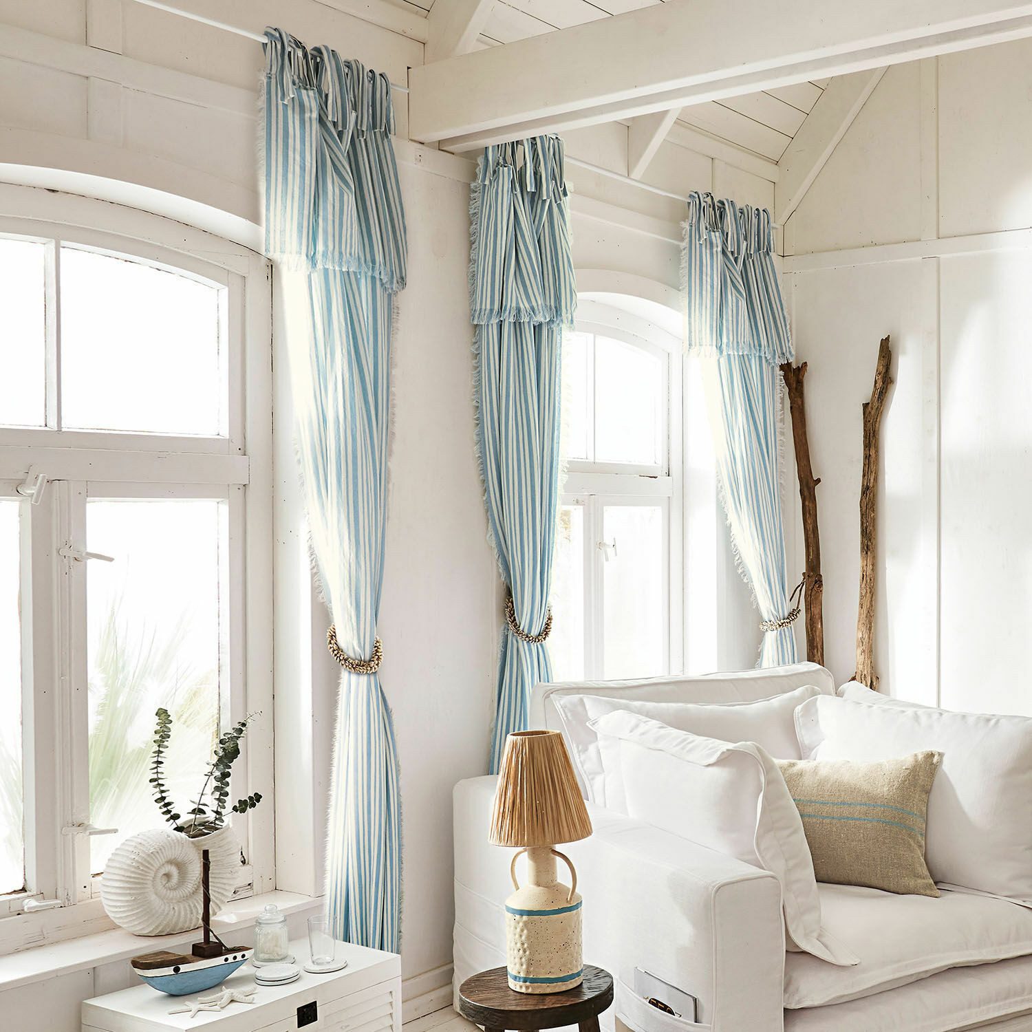 Mirabeau Vorhang Gardine Anjoutey blau/weiß