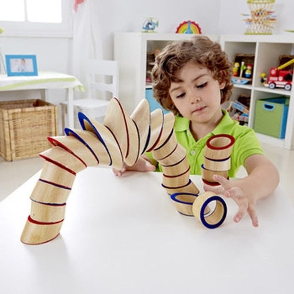 Hape Bambus Stapelspiel Balance Tower 24 Teile Kreativspiel ab 3 Jahren Spielbausteine