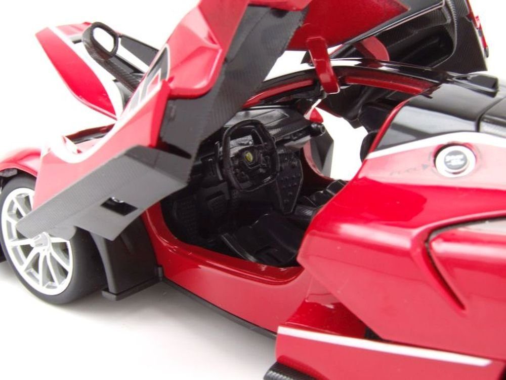 Bburago Modellauto Ferrari FXX K #10 2015 rot, Maßstab 1:18