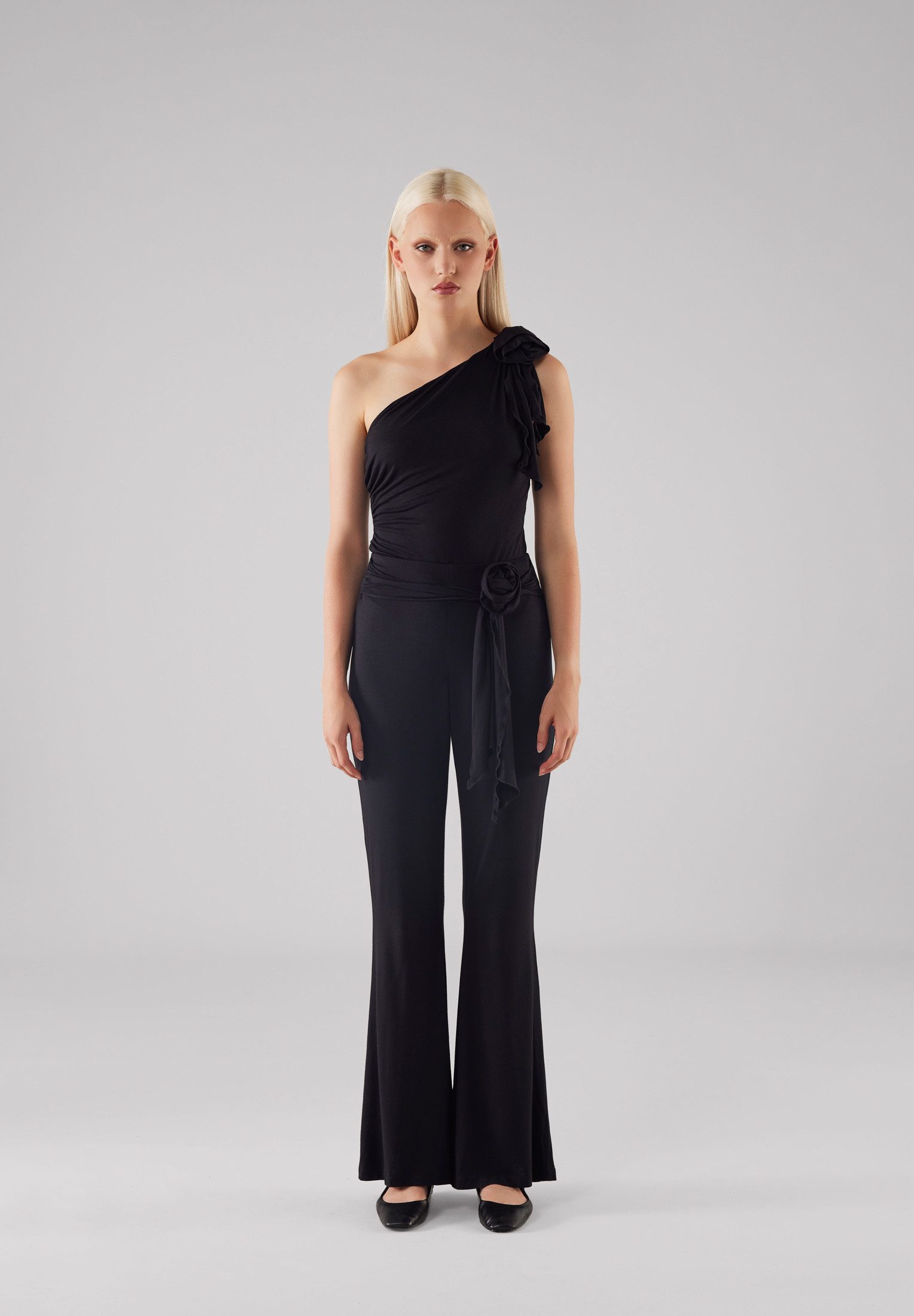 JUNEFRIDAYS One-Shoulder-Top