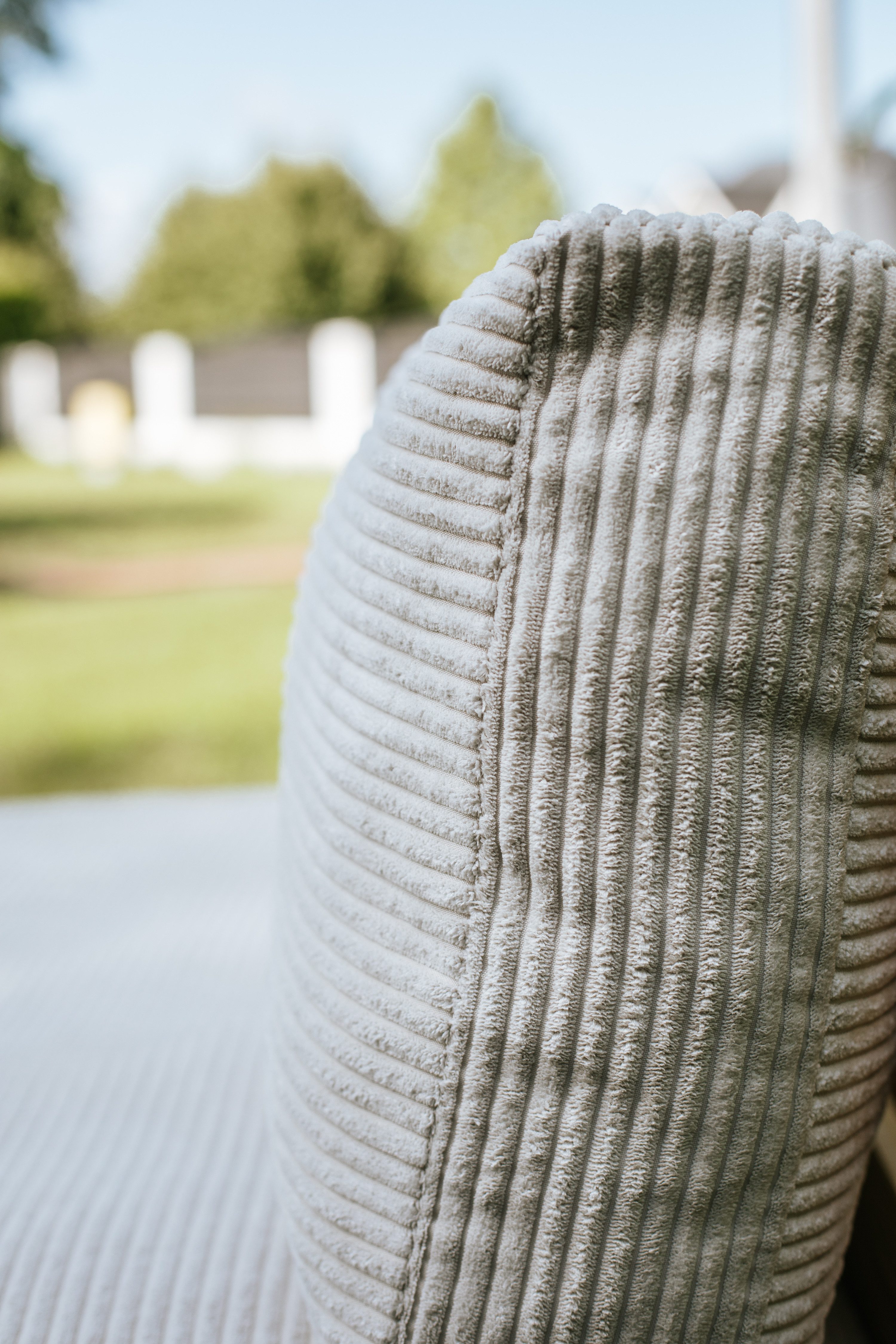 yourhouse24 Dekokissen Palettenkissen SOFIA CORD Sitzkissen Set 1+1 120x80