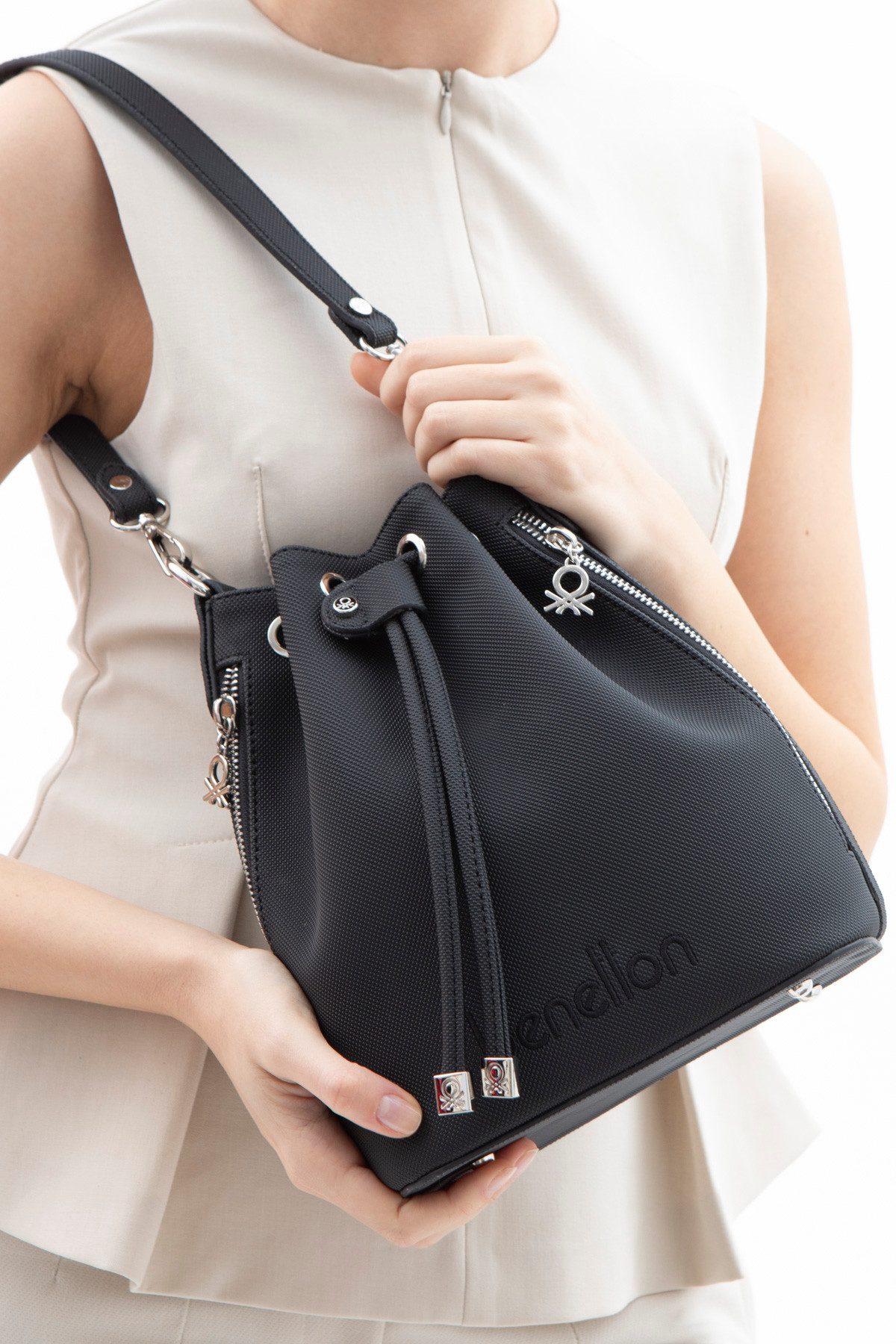 United Colors of Benetton Beuteltasche Damen günstig online kaufen