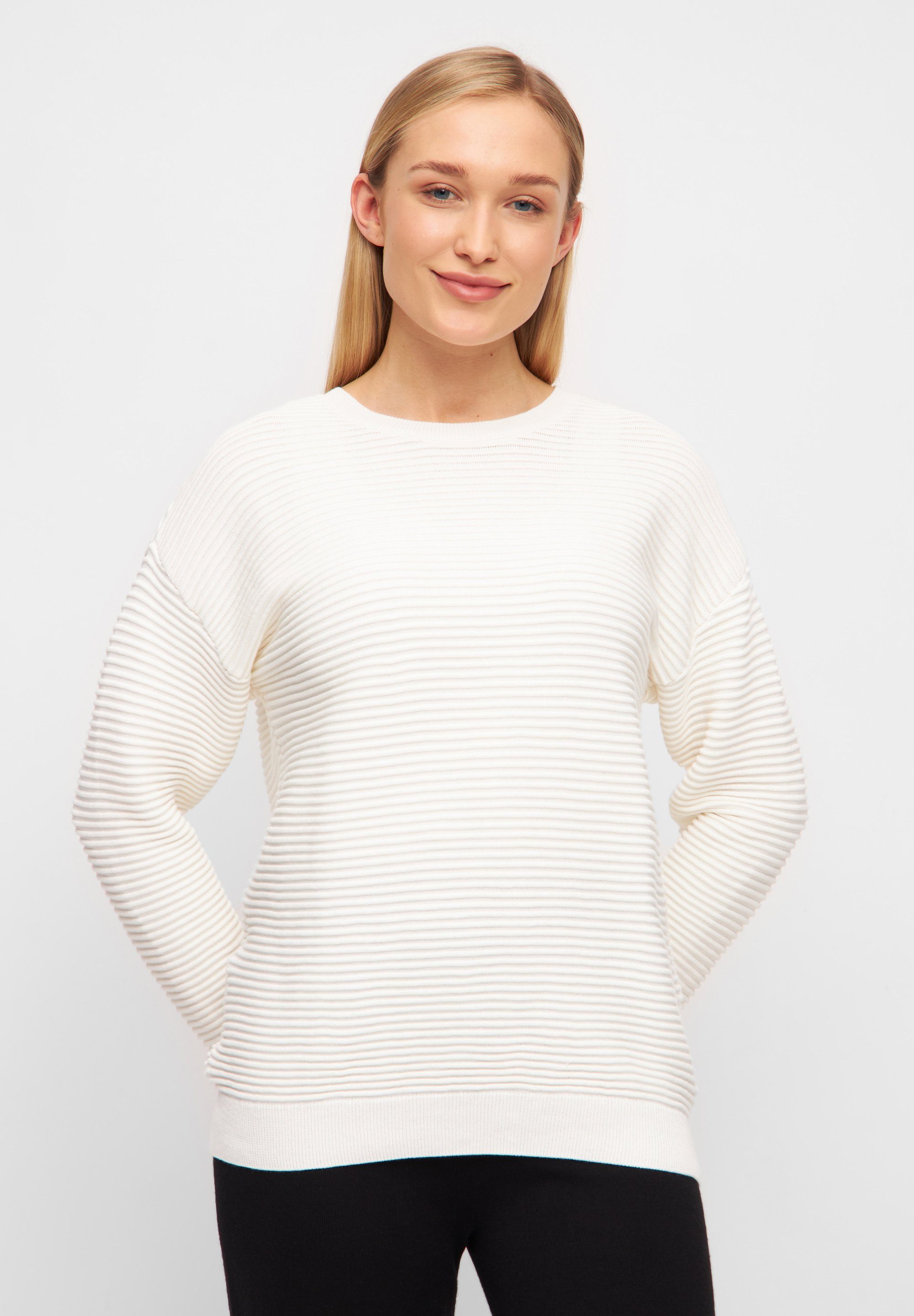 basic apparel Strickpullover Ista Danish design off-white