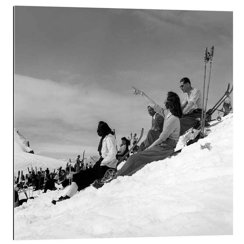 Posterlounge XXL-Wandbild Vintage Ski Collection, Skifahrer genießen das gute Wetter, Vintage Fotografie