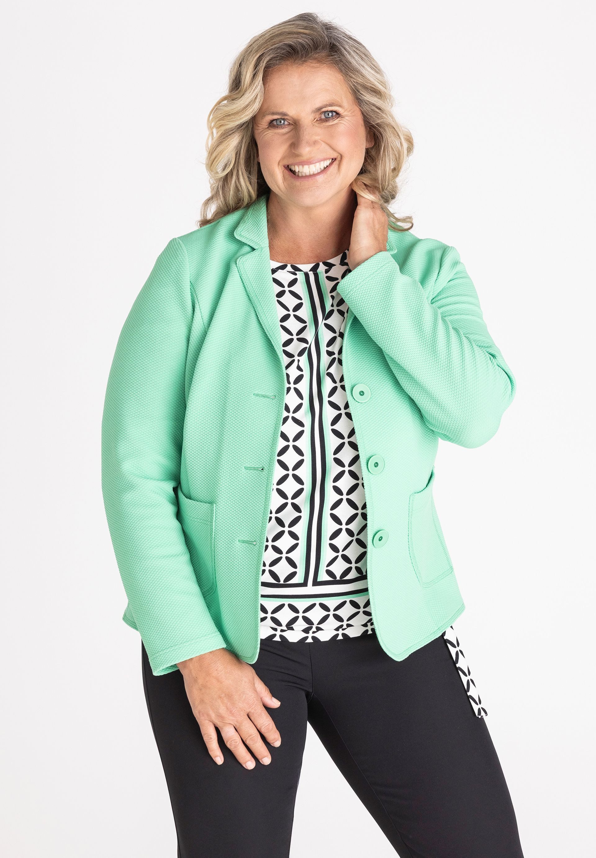 FRANK WALDER Kurzblazer mit formgebenden Nähten