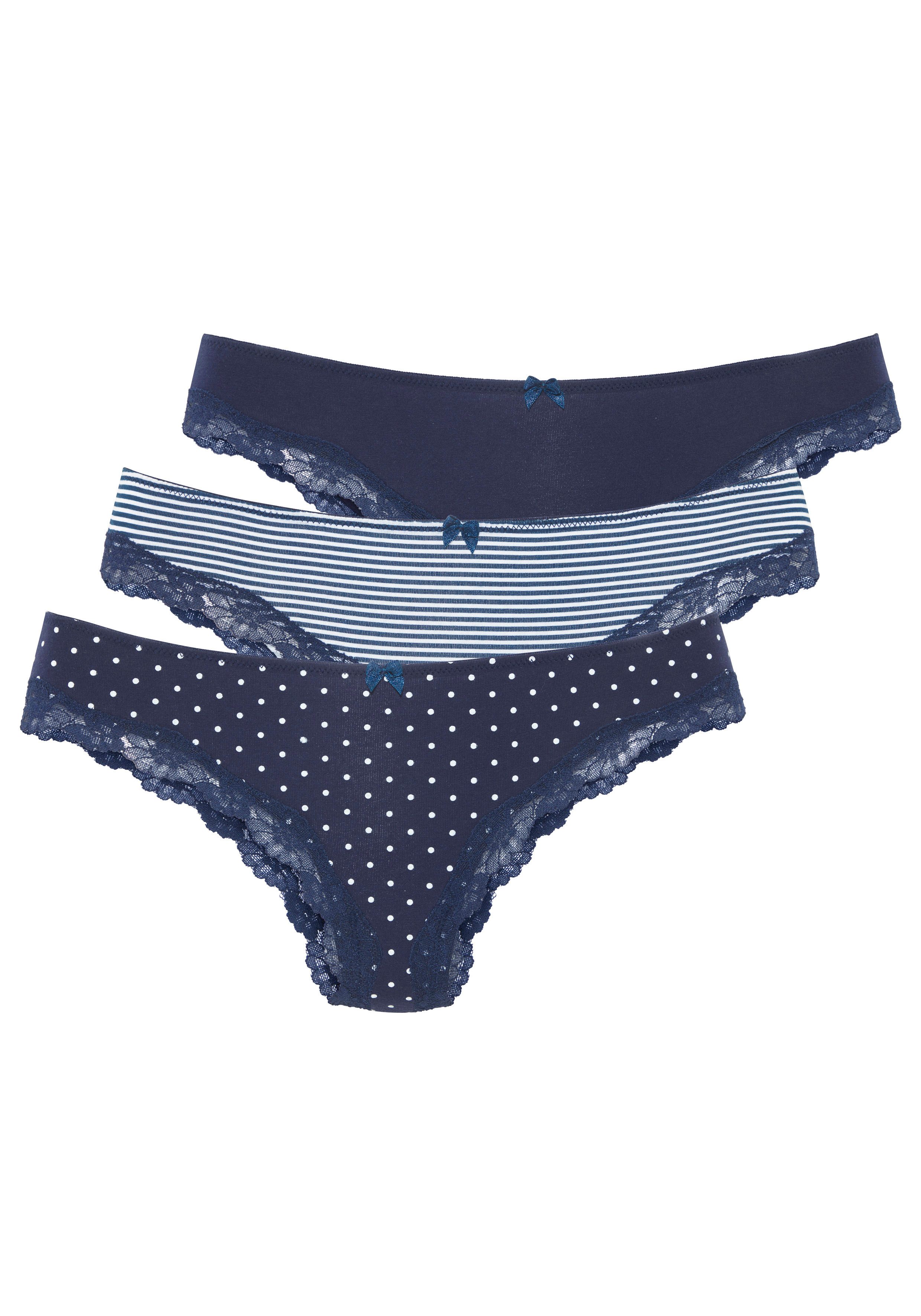 LASCANA Brasilslip (3er-Pack) aus elastischer Baumwolle mit zarter Spitze. € 22,99, (€ 7,66 pro 1 Stk).