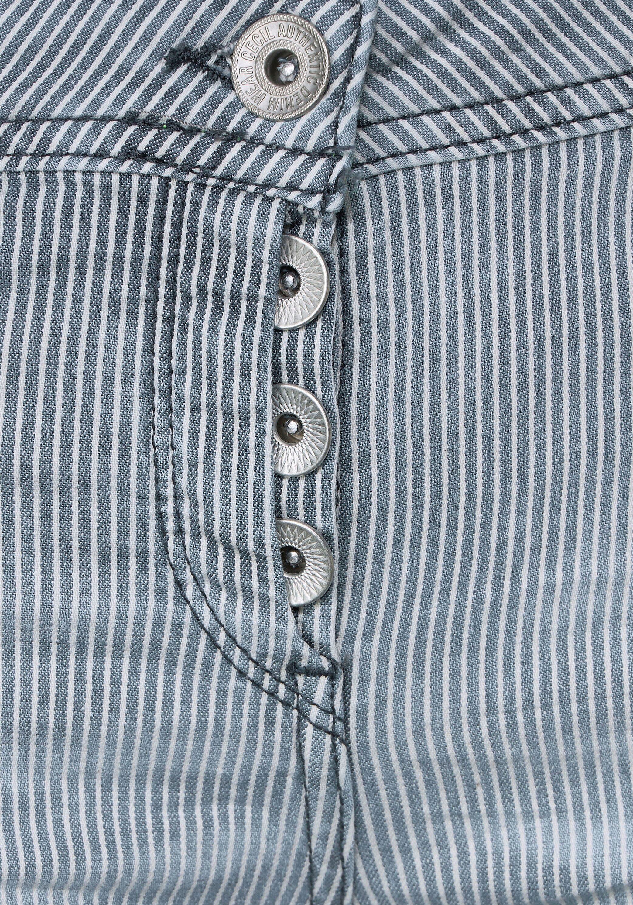 Cecil 3/4-Jeans mit einem Logo-Badge hinten