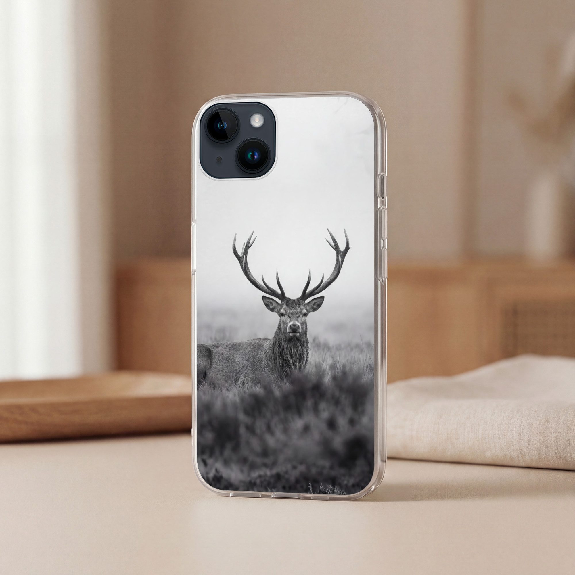 MuchoWow Handyhülle für Apple iPhone 14 Hirsch - Neblig - Schwarz - Weiß, Smartphone-Bumper, Print, Handy Schutzhülle Dünn