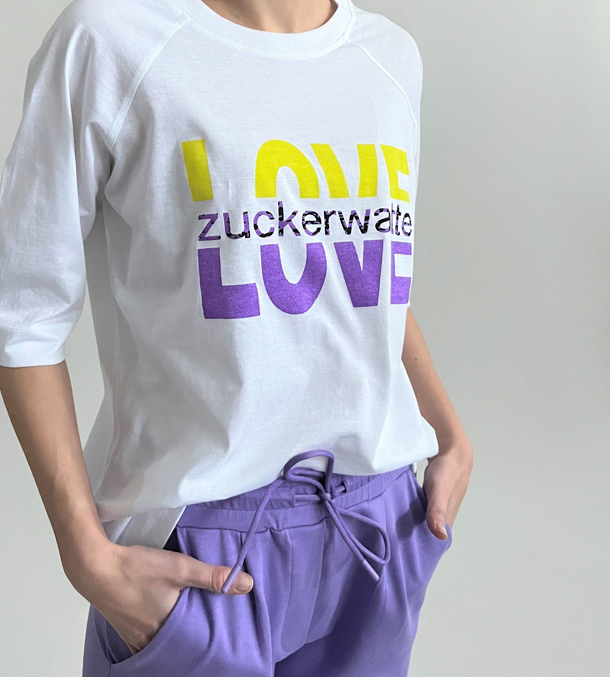 Zuckerwatte Print-Shirt Boyfriendshirt mit Baumwolle 100% Print "LOVE" aus